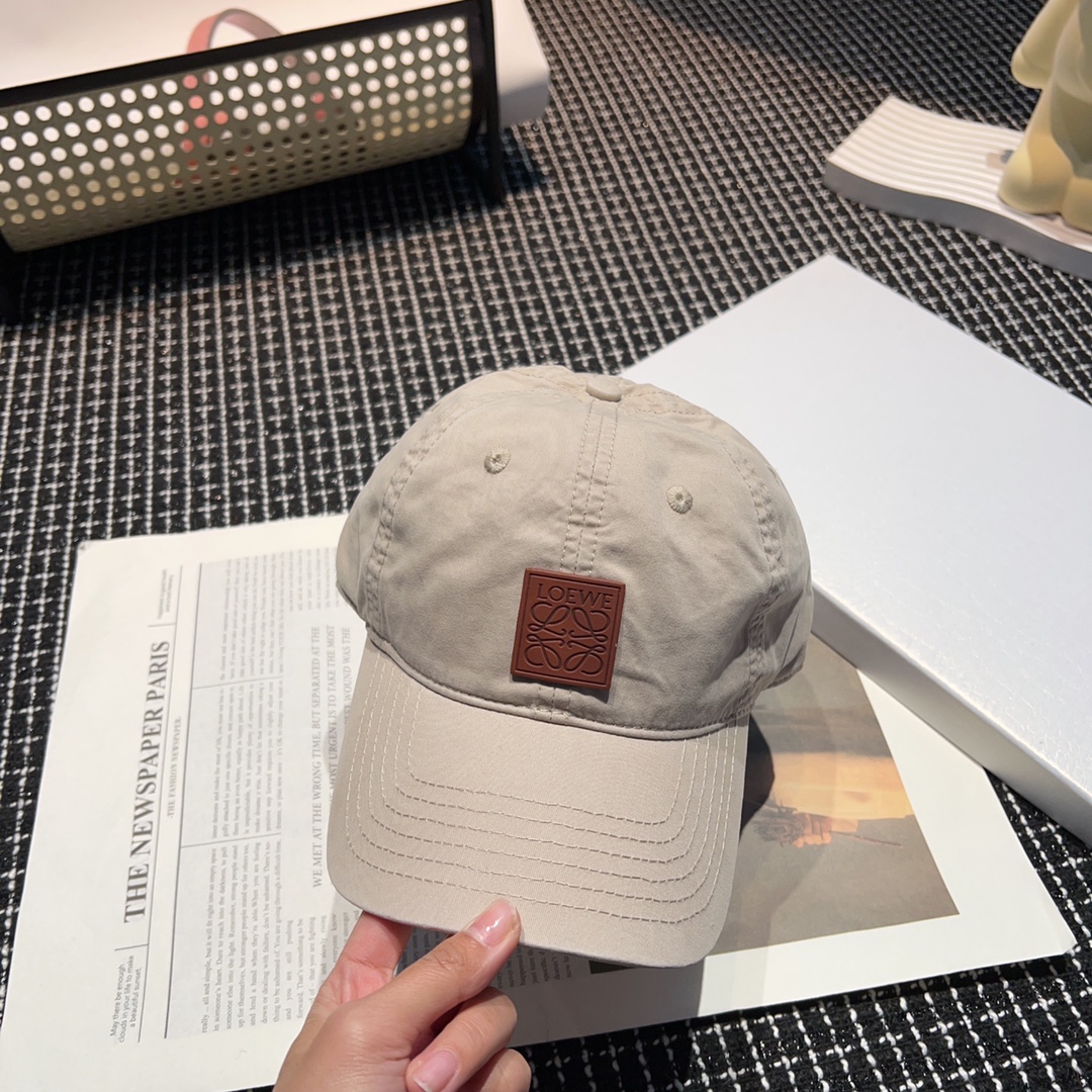 Especial loewe 罗意威🧡🧡 Gorra de béisbol de verano, ligera y transpirable, colores frescos, tela muy suave, hace que la …