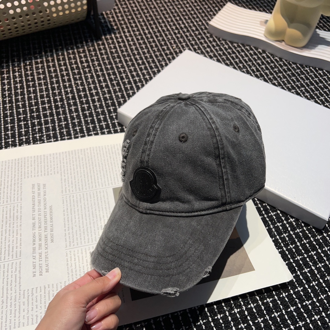 NO:191648,The covert spring baseball cap is thin and imported materials are universal all seasons. The special hat shape is straight and looks small. Close your eyes and enter the tiger hat fisherman hat baseball hat knit hat, hat, Moncler, espadrilles, hats19860909蒙口的春季棒球帽 轻薄进口料子四季都通用 特调的帽型就是又挺拔 又显脸小 闭眼入阿铁子们帽子渔夫帽棒球帽针织帽,帽子,Moncler,espadrilles,hats,hat