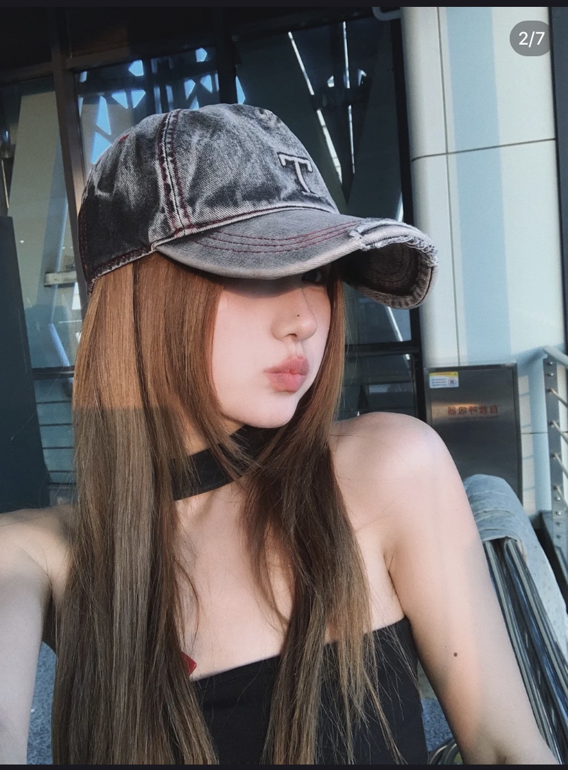 NO:192020,Haute couture Korean denim baseball hats, our family only makes high-end products. You don’t need to doubt the washing effect and fabric material. The hat is full and skin-friendly. It looks white and small. I hope everyone can feel the sincerity of our family hats, fisherman hats, baseball hats, knit hats, hats, espadrilles, hats19860909高定韩系牛仔棒球帽,我们家只做高档货 您光看水洗效果和布料的材质已经无需多疑既饱满又亲肤的帽型非常显白显脸小 希望大家能感受到我们家的诚意帽子渔夫帽棒球帽针织帽,帽子,espadrilles,hats,hat