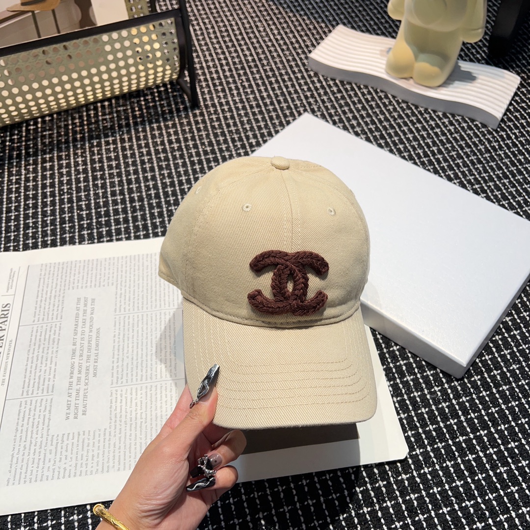 NO:192042,chane* scheming small broken edge baseball cap custom woven precision embroidered original cloth with clear lines, simple and fashionable color block logo high-end interpretation of minimalist style, making the style improve... Hat Fisherman's hat Baseball cap knitted hat, hat, chanel, espadrilles, hats19860909chane* 心机小破边棒球帽 定制机织精密刺绣原版布 线条分明 简洁很显时尚 拼色logo高档 演绎极简风特色 令格调随之提升…帽子渔夫帽棒球帽针织帽,帽子,chanel,espadrilles,hats,hat