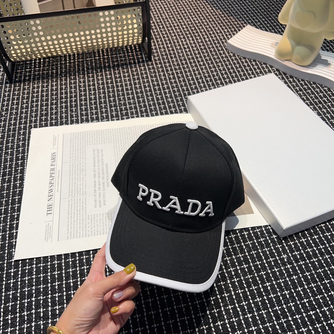 普拉达Prada潮人至爱三角标棒球帽男女同款.超酷时尚街头风帽型极好