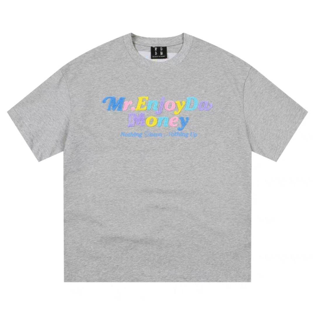 ME83【侯明昊同款】MEDM马卡龙彩色字母毛巾绣短袖T恤男女情侣同款tee P62
​颜色：白色 灰色 黑色
​码数：S M L XL