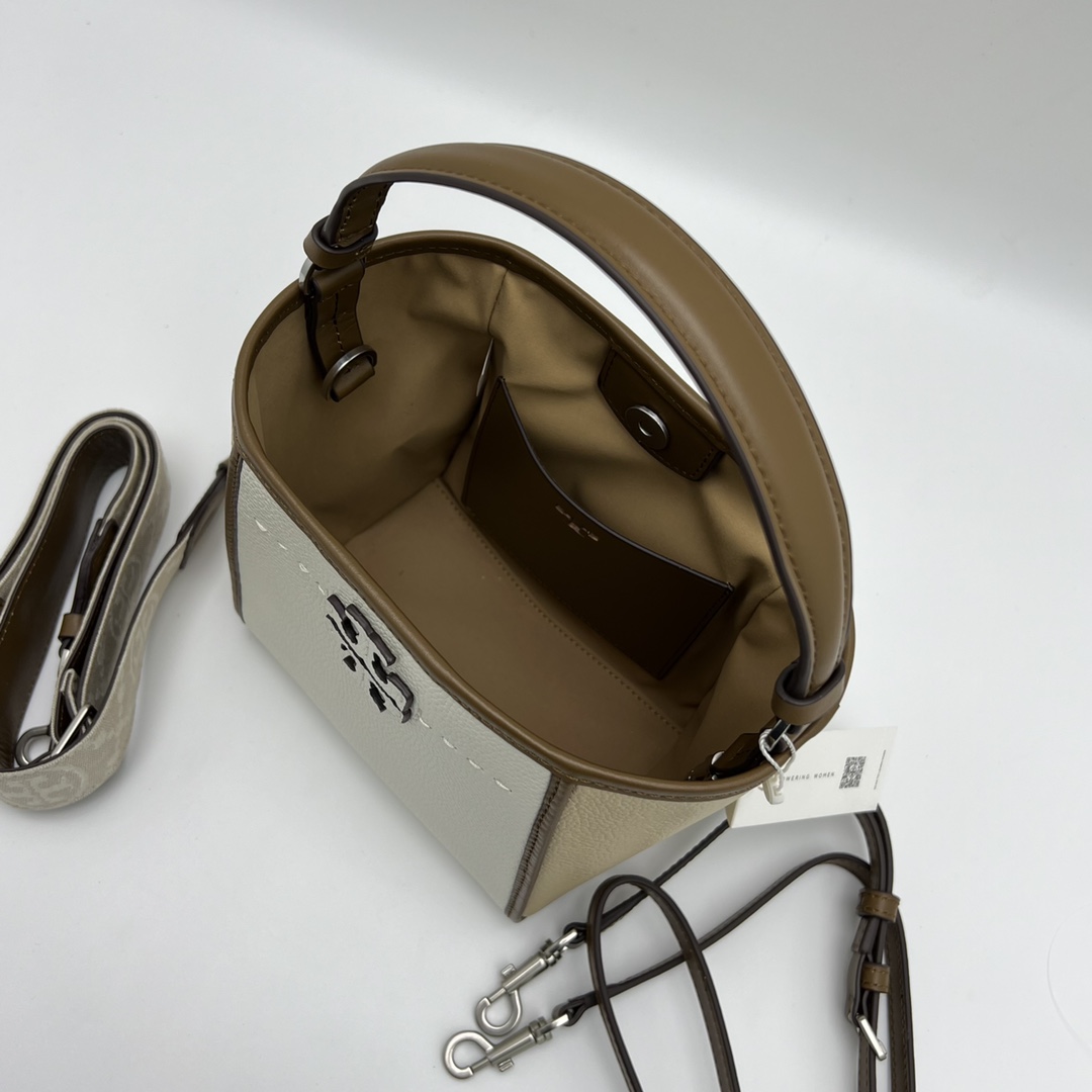 Tory Burch ～ TORY BURCH MCGRAW HOBO 小号新款休闲包