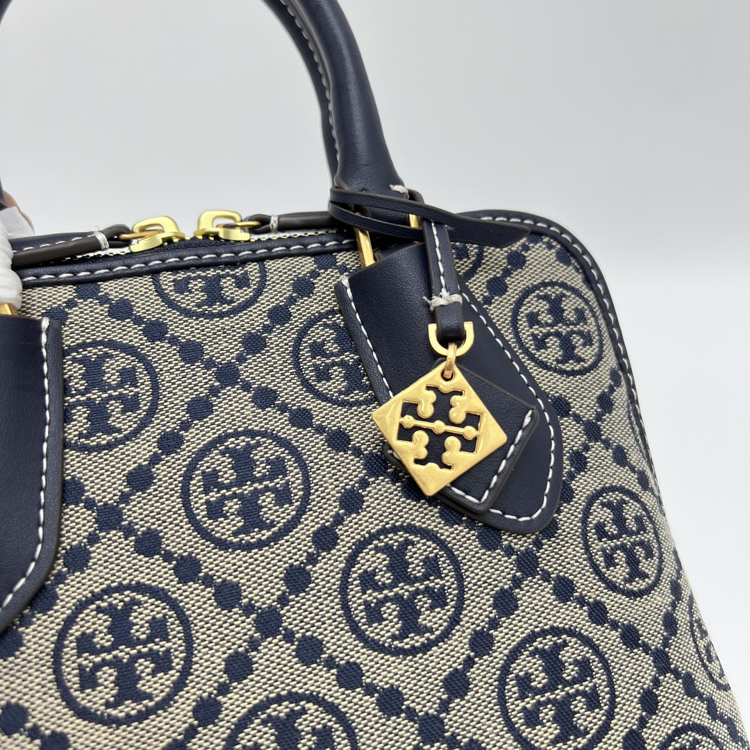 Tory Burch ～ Tory Burch新款swing贝壳包 这款迷你手提包 采用管状顶部提柄设计