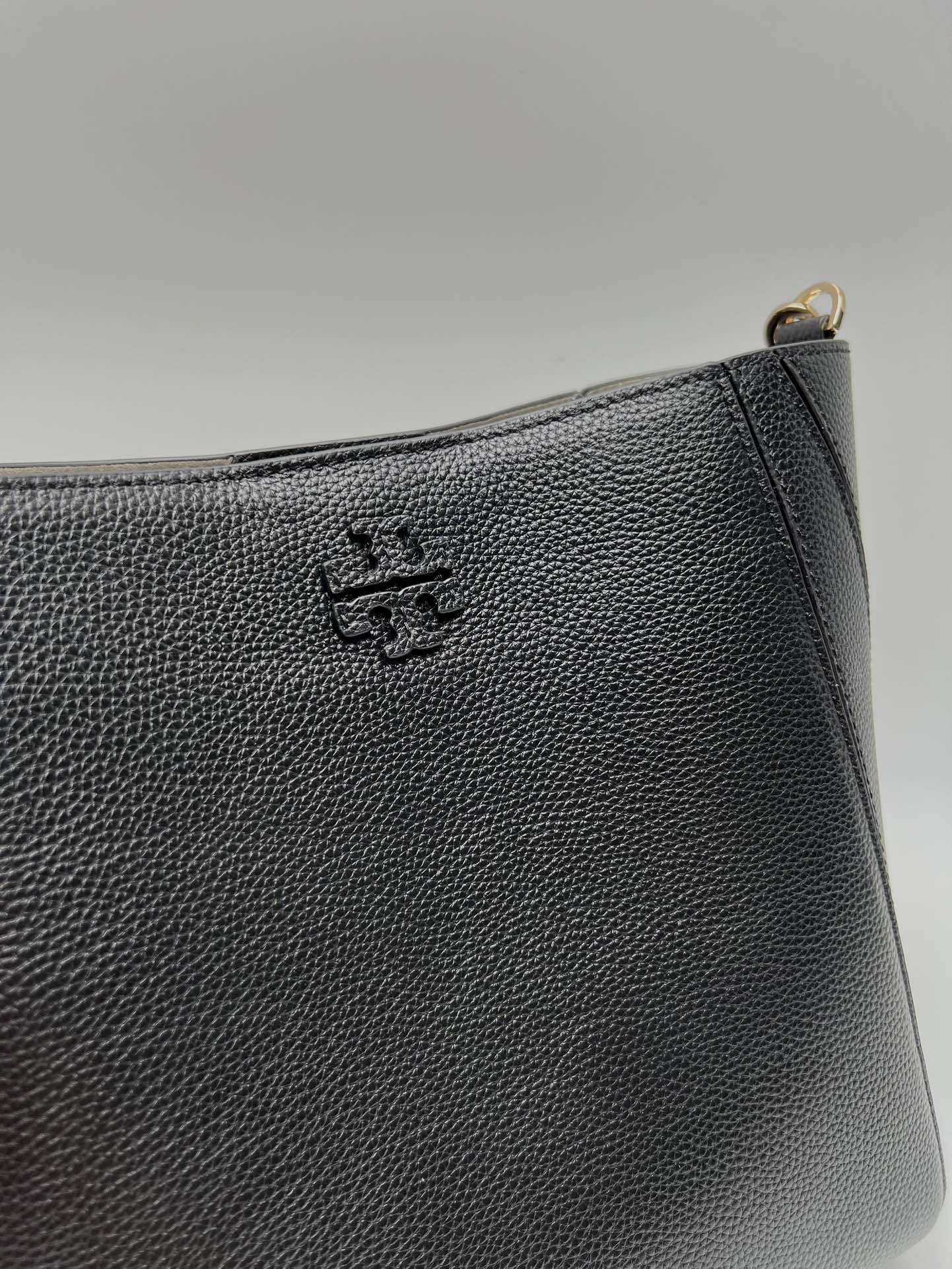 Tory Burch ～TB最新款单肩包 购物袋款 可单肩手提 荔枝纹头层牛皮 质感肉肉