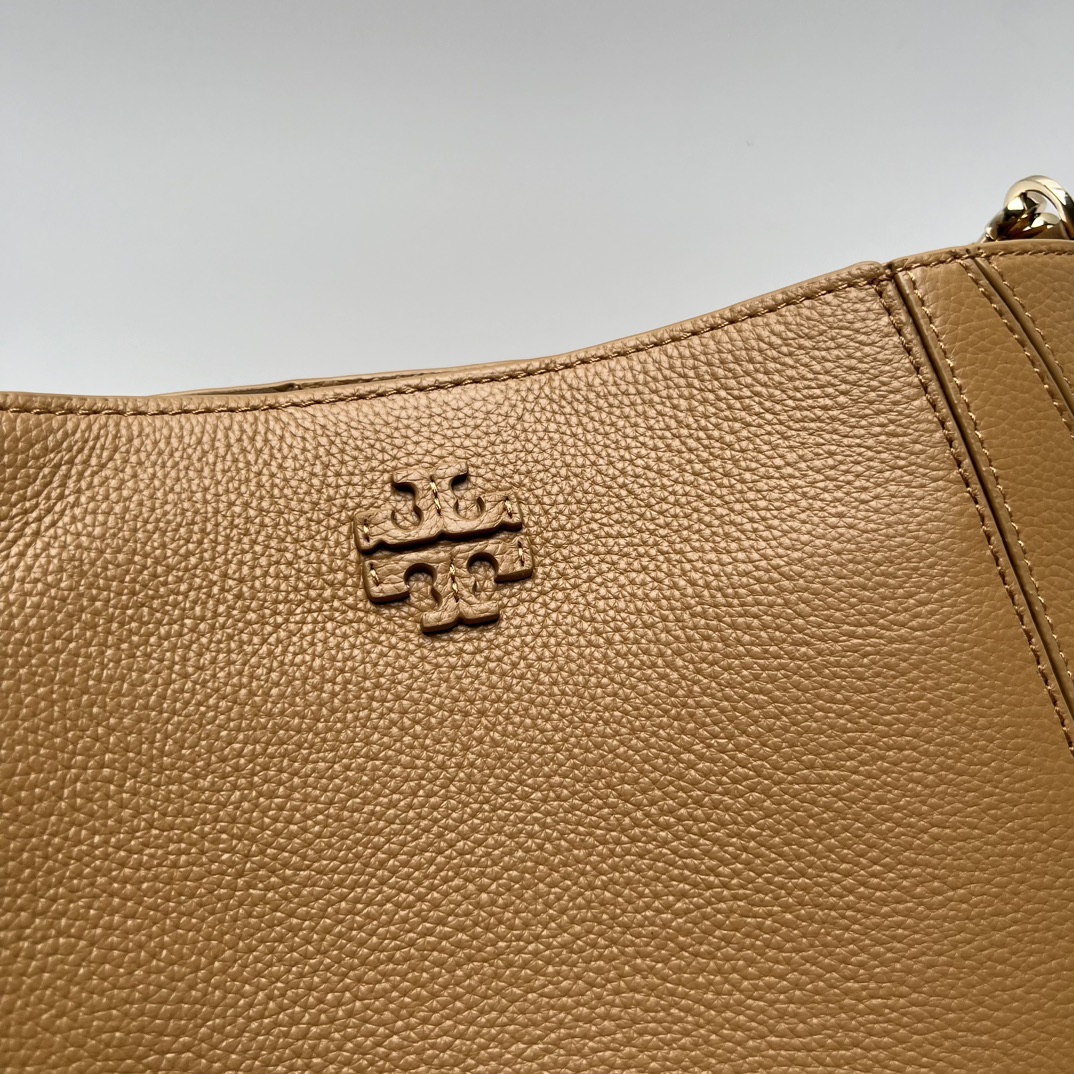 Tory Burch 提拉米苏色TB最新款单肩包 购物袋款 可单肩手提 荔枝纹头层牛皮 质感肉肉