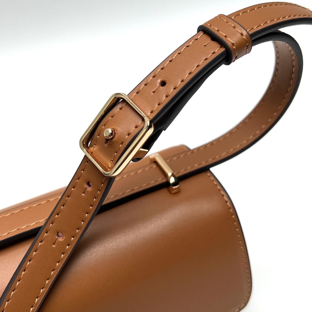 Tory Burch ～TB Eleanor新款迷你豆腐包 新版本 可调节肩带 纳帕牛皮面料 柔软舒适