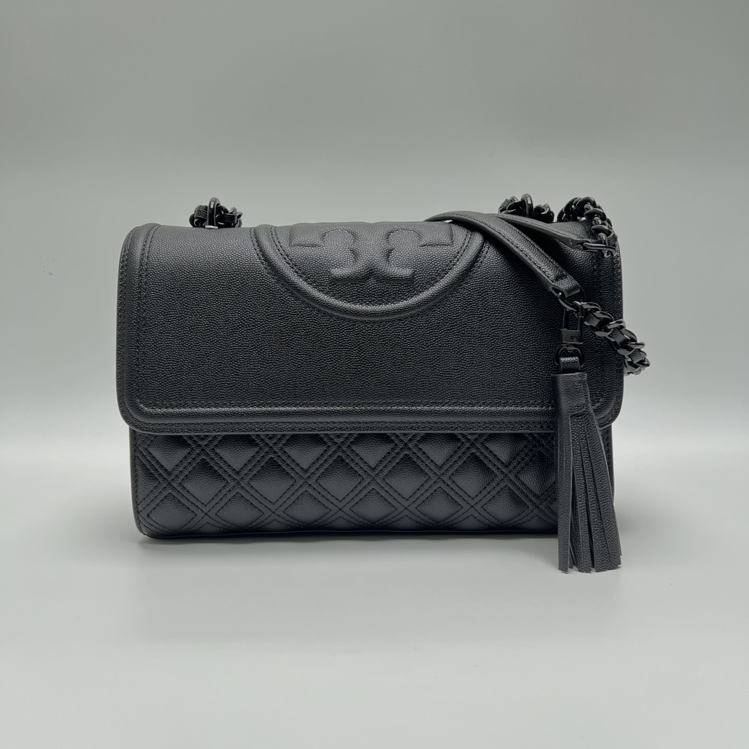Tory Burch ～TB162041 （大号黑色）最新款Fleming鱼子酱牛皮菱格链条包