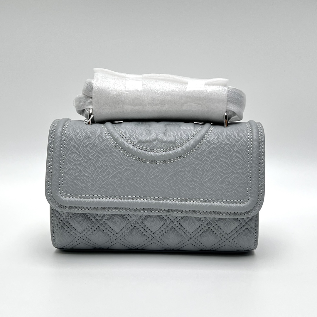 Tory Burch ～TB158435（小号）最新款Fleming鱼子酱牛皮菱格链条包
