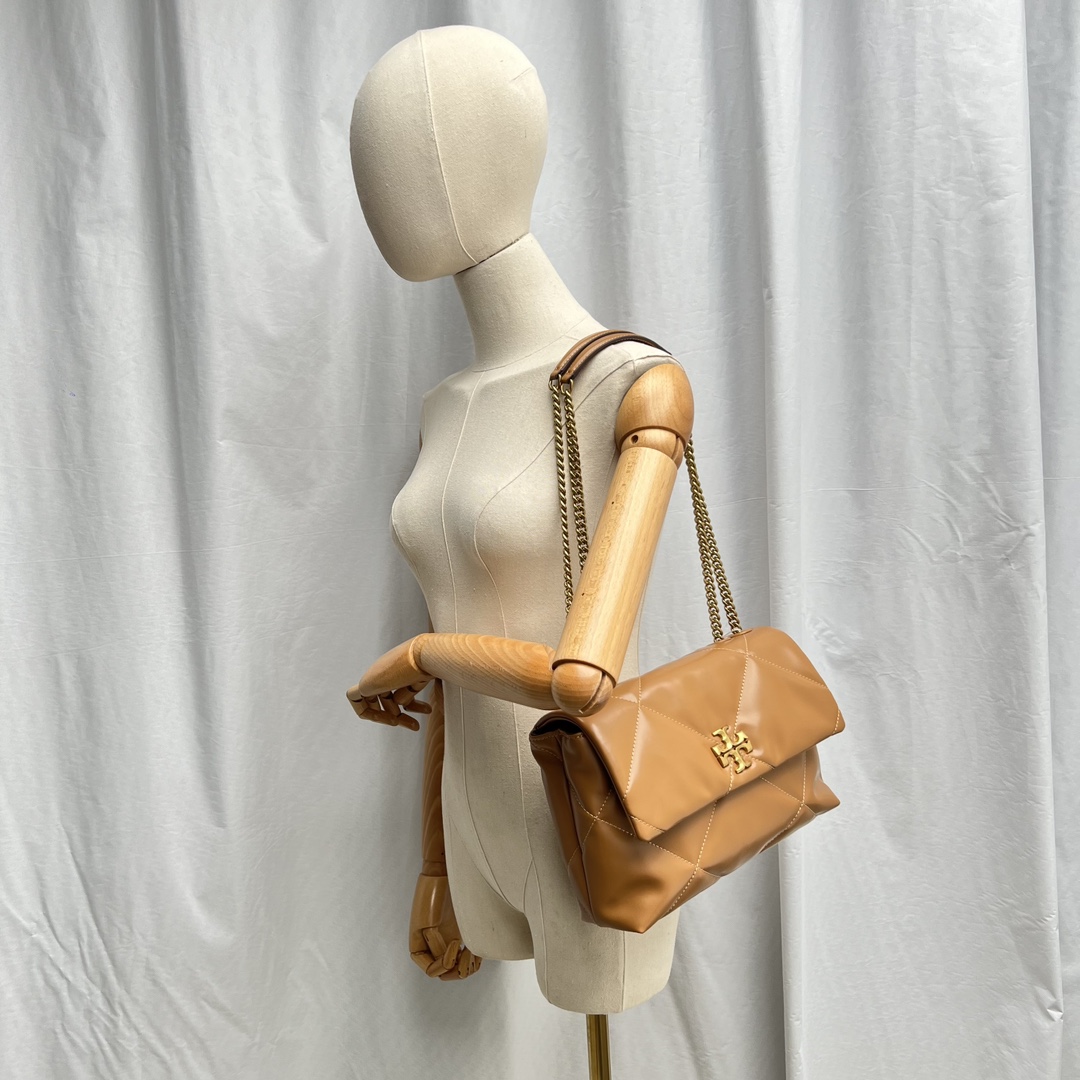 Tory Burch ～新款 TB 大号 154704 小号 154706 最新款牛皮 云朵包 链条肩带背包 多功能使用 女士挎包 头层牛皮 可 单肩 可斜挎 超 黑色 白色