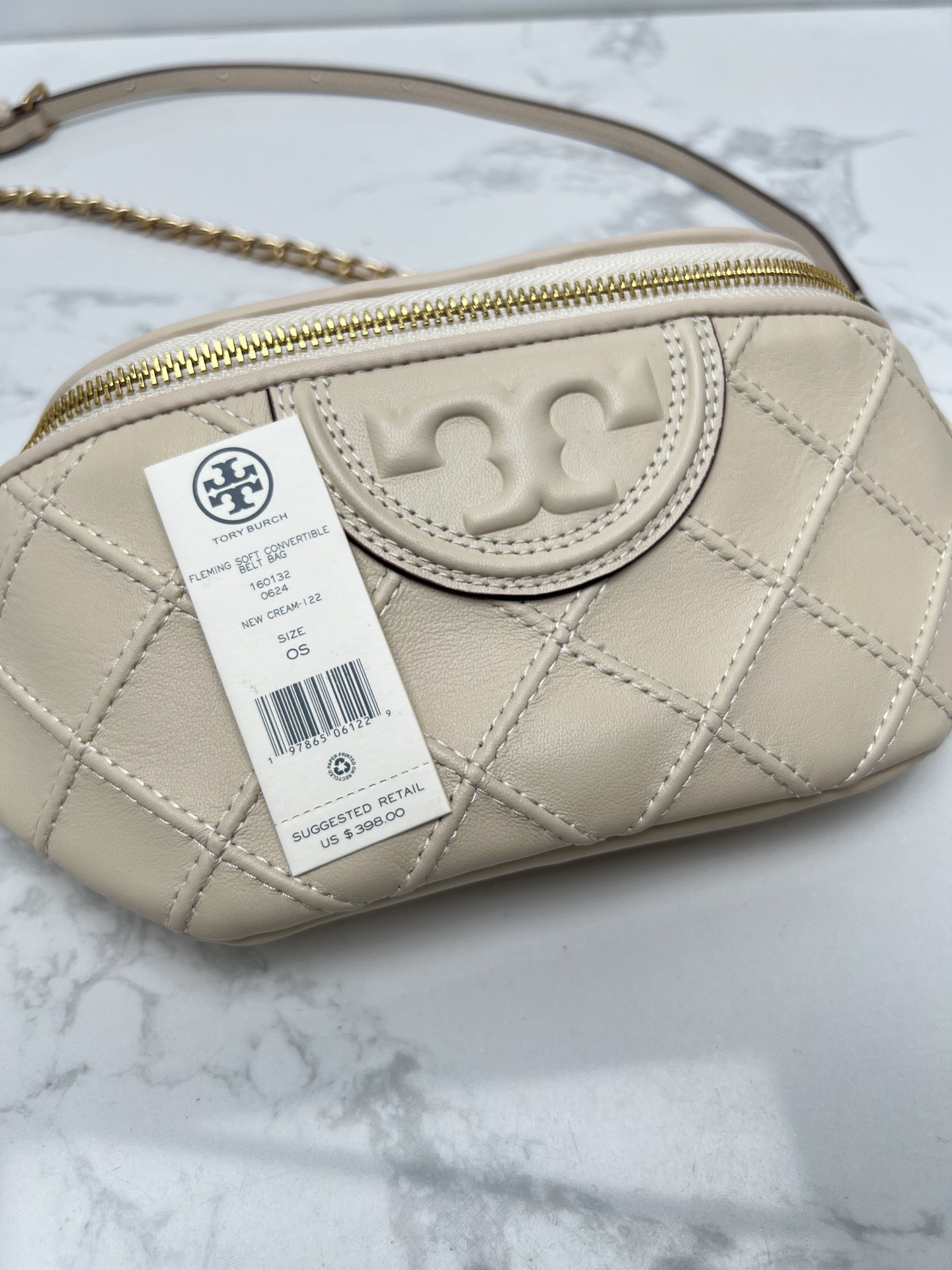 Tory Burch ～最新腰包，Fleming 软皮腰包精选超柔软皮饰有菱形褶裥图案，可用作斜挎包、腰包或单肩包