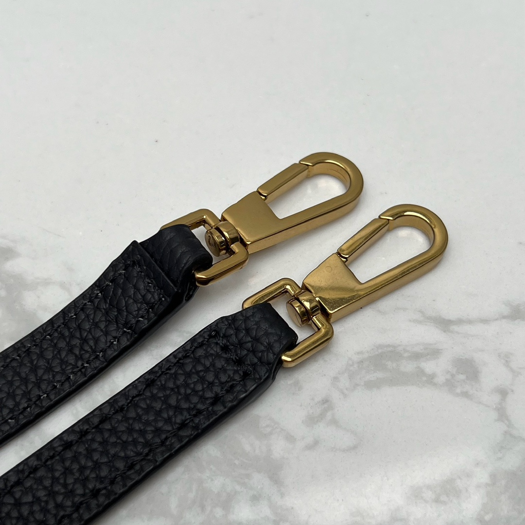 Tory Burch ～Tory Burch全新Eleanor单肩手提包 以简洁线条打造的盒型包袋之上