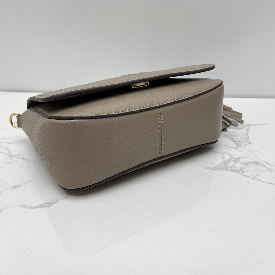 Tory Burch ～tory burch新款Thea牛皮翻盖包单肩斜挎包