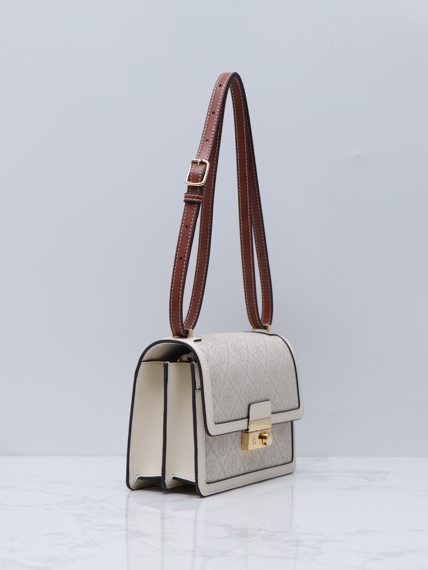 Tory Burch ～TB最新款158526 T monogram老花配皮（头层牛皮）