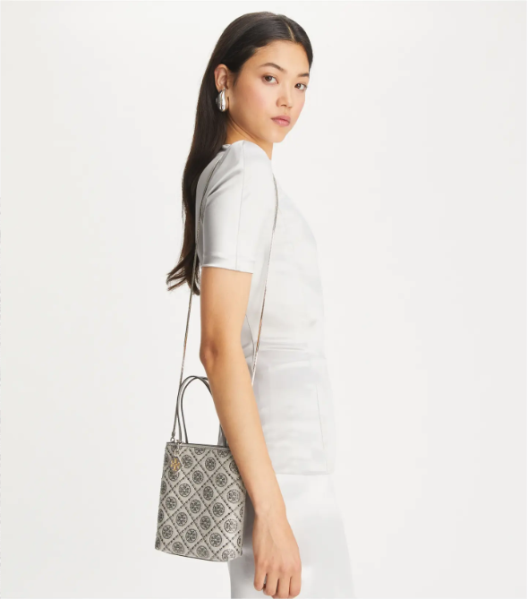 Tory Burch ～蛇年限定款 T Monogram 耀夜烫钻迷你托特包 配以烫钻装饰 寓意繁荣兴旺