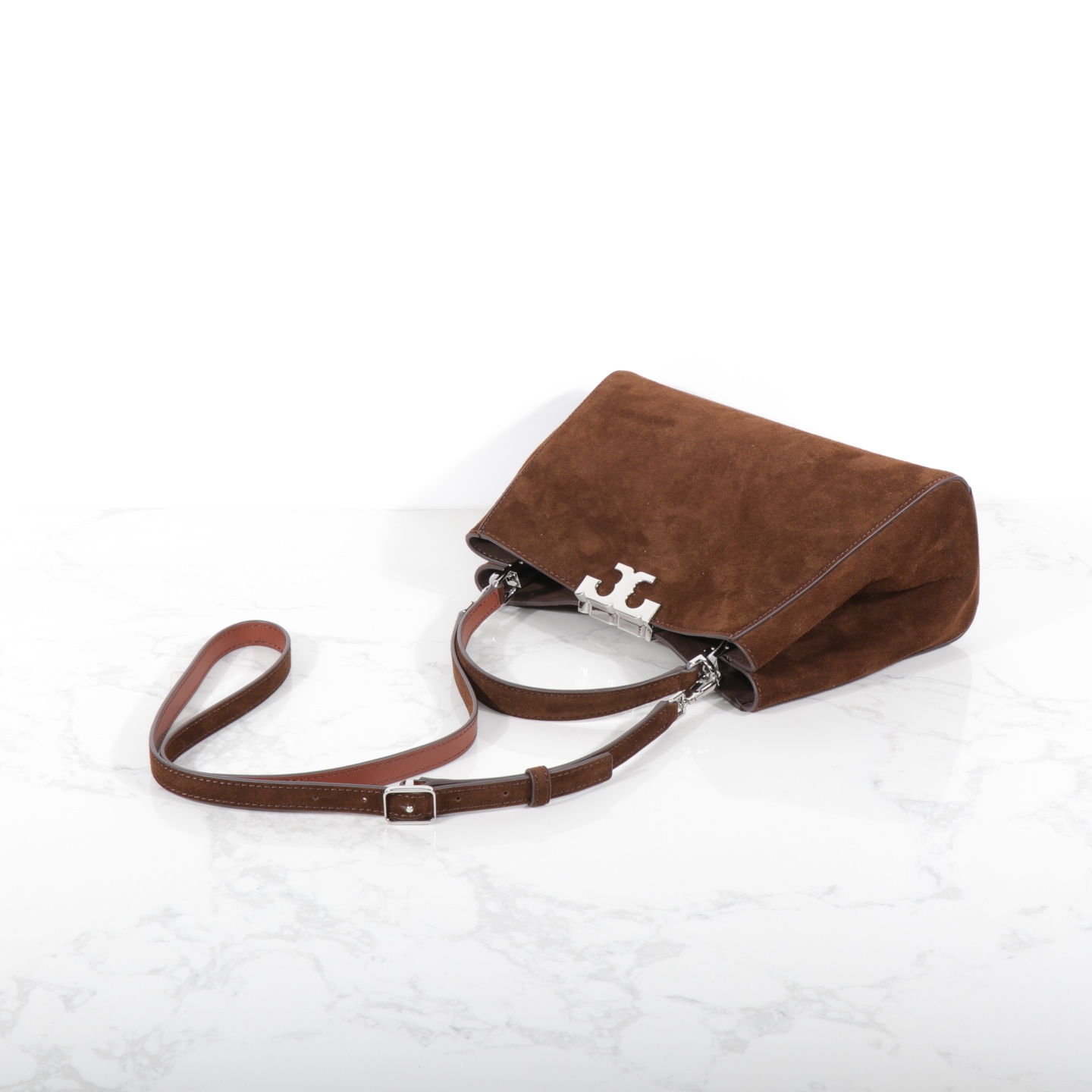 Tory Burch TORY BURCH 汤丽柏琦新品Eleanor手提包，碰上惊喜，天鹅绒手感。真的绝美对一直秋冬美拉德