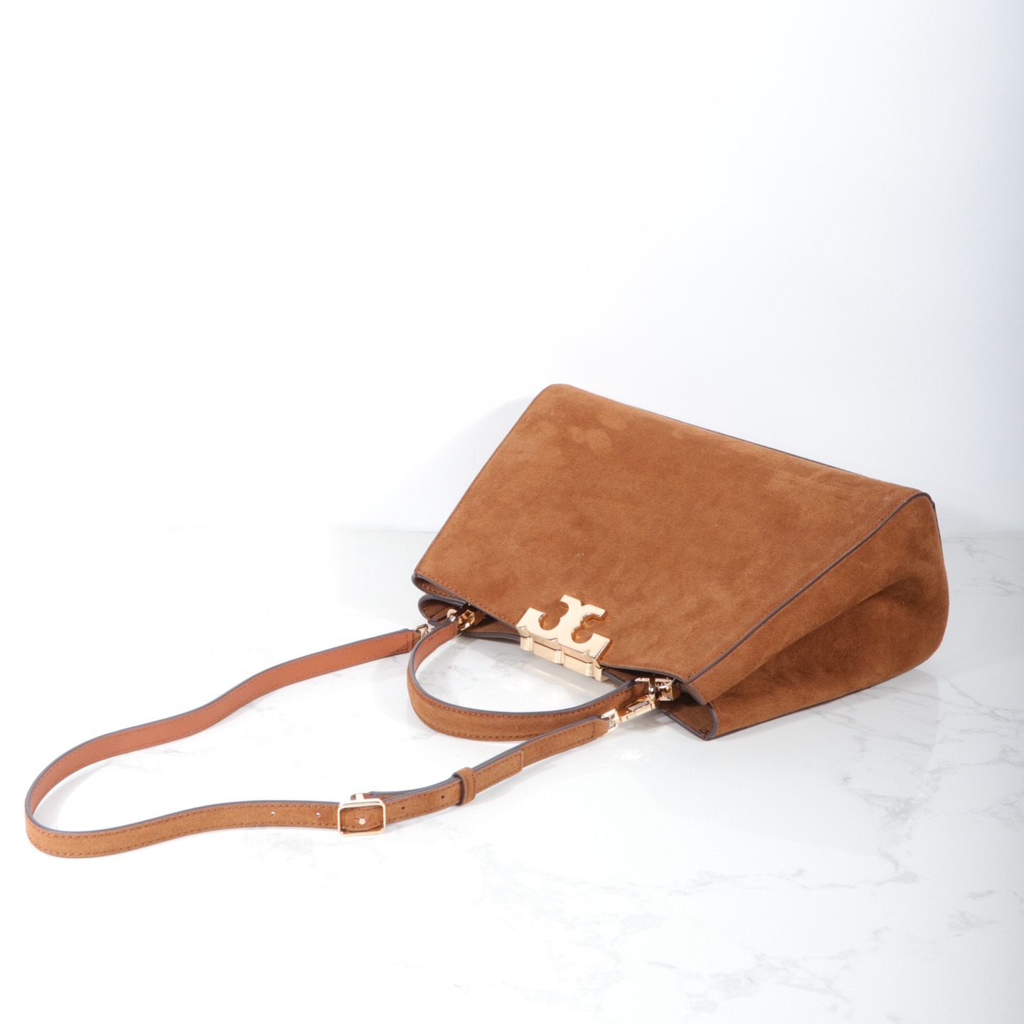 Tory Burch TORY BURCH 汤丽柏琦新品Eleanor手提包，碰上惊喜，天鹅绒手感。真的绝美对一直秋冬美拉德