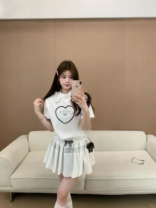 Two-Piece High Waist A-Line Mini Skirt with Bowknot Detail for Women 1 Two-Piece High Waist A-Line Mini Skirt with Bowknot Detail for Women
