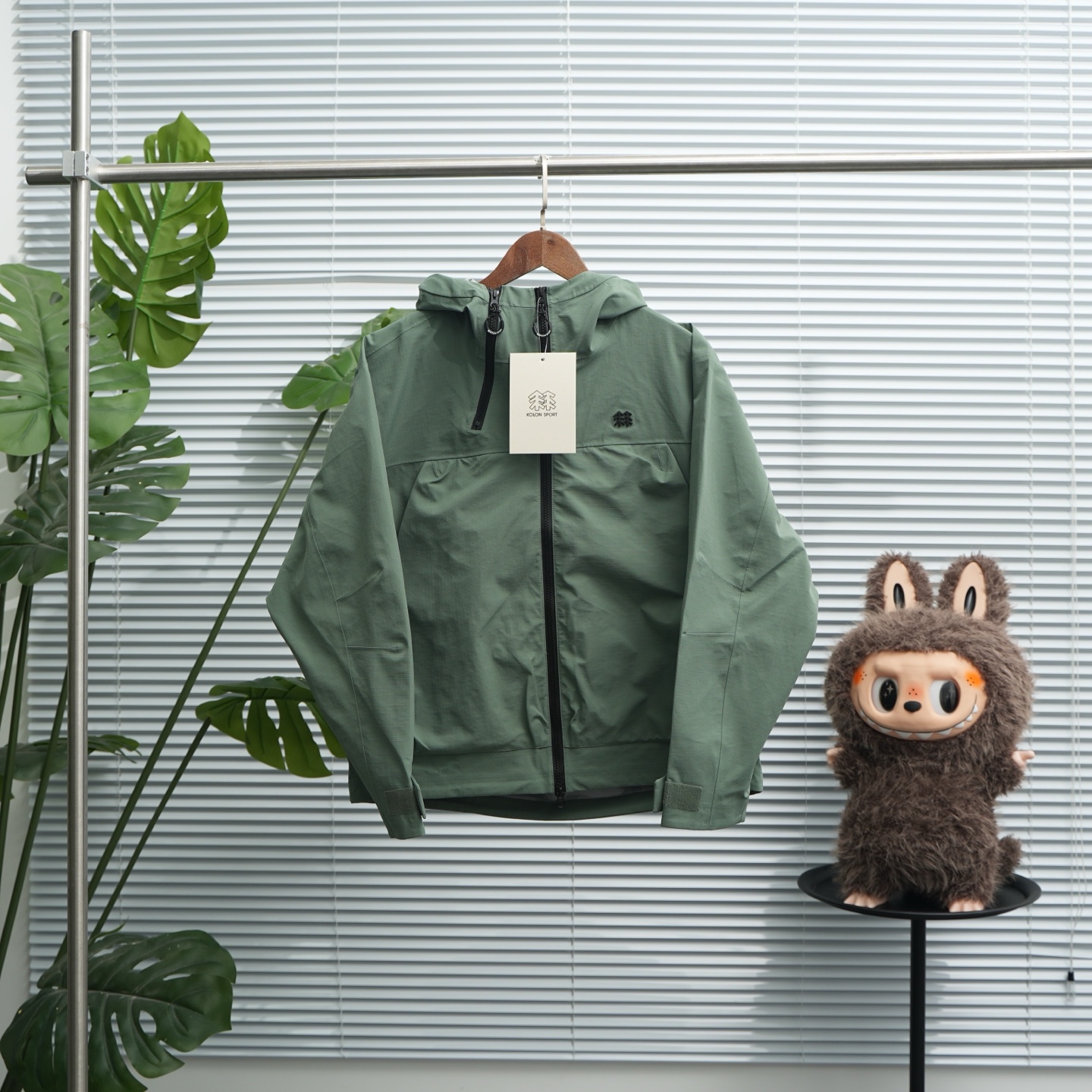 正品级💰520
KOLONSPORT丨可隆刘诗诗同款冲锋衣
尺码XS-2XL 幽雾绿