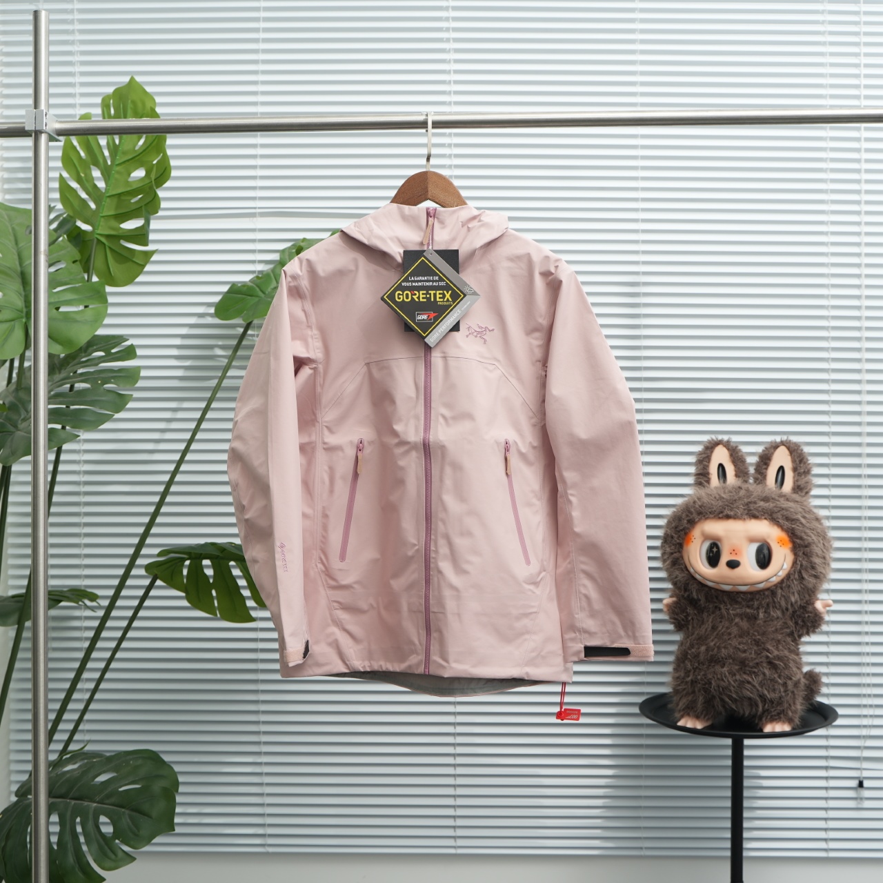 正品级💰520 ARC'TERY ｜始祖鸟 Beta jacket连帽冲锋衣 尺码：S-2XL 雾夕粉