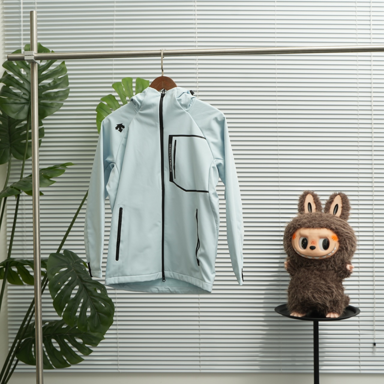 正品级 Descente 迪素特软壳摇粒绒内里冲锋衣 尺码:S-3XL 以太蓝+口袋