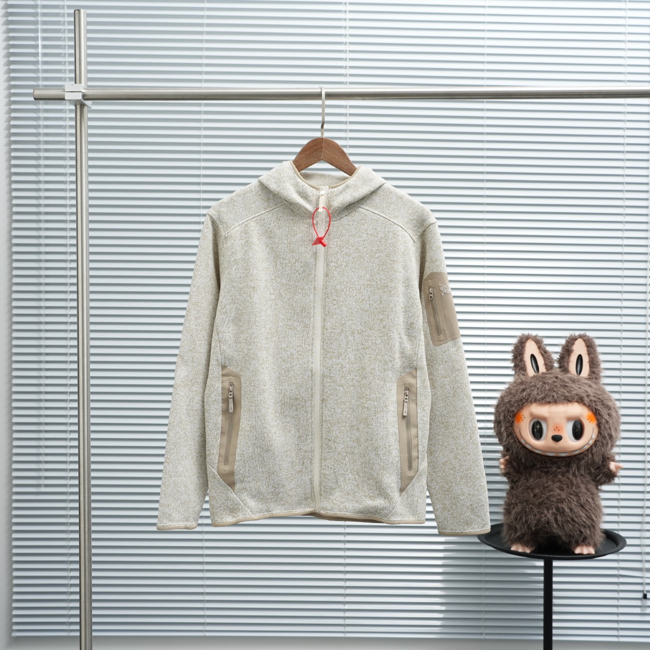 💰450
ARC'TERYX|始祖鸟 COVERT Hoody Men's Logo连帽针织抓绒夹克

尺码：S-2XL 米白