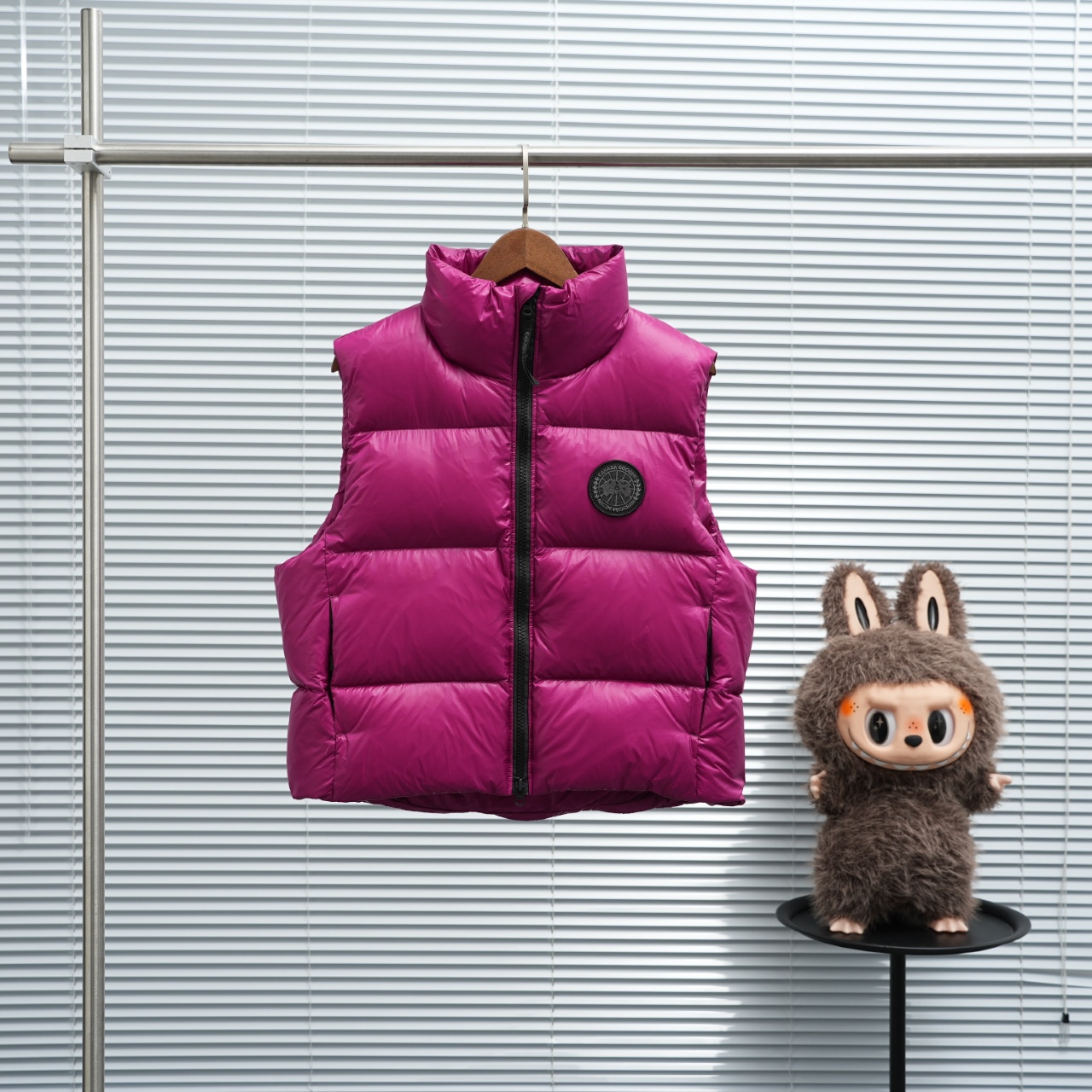NO:614627,New model 2257 big goose vest rose red, alexander wang19860909上新 新款 2257款大鹅马甲 玫红色,,alexander wang,Men's clothing
