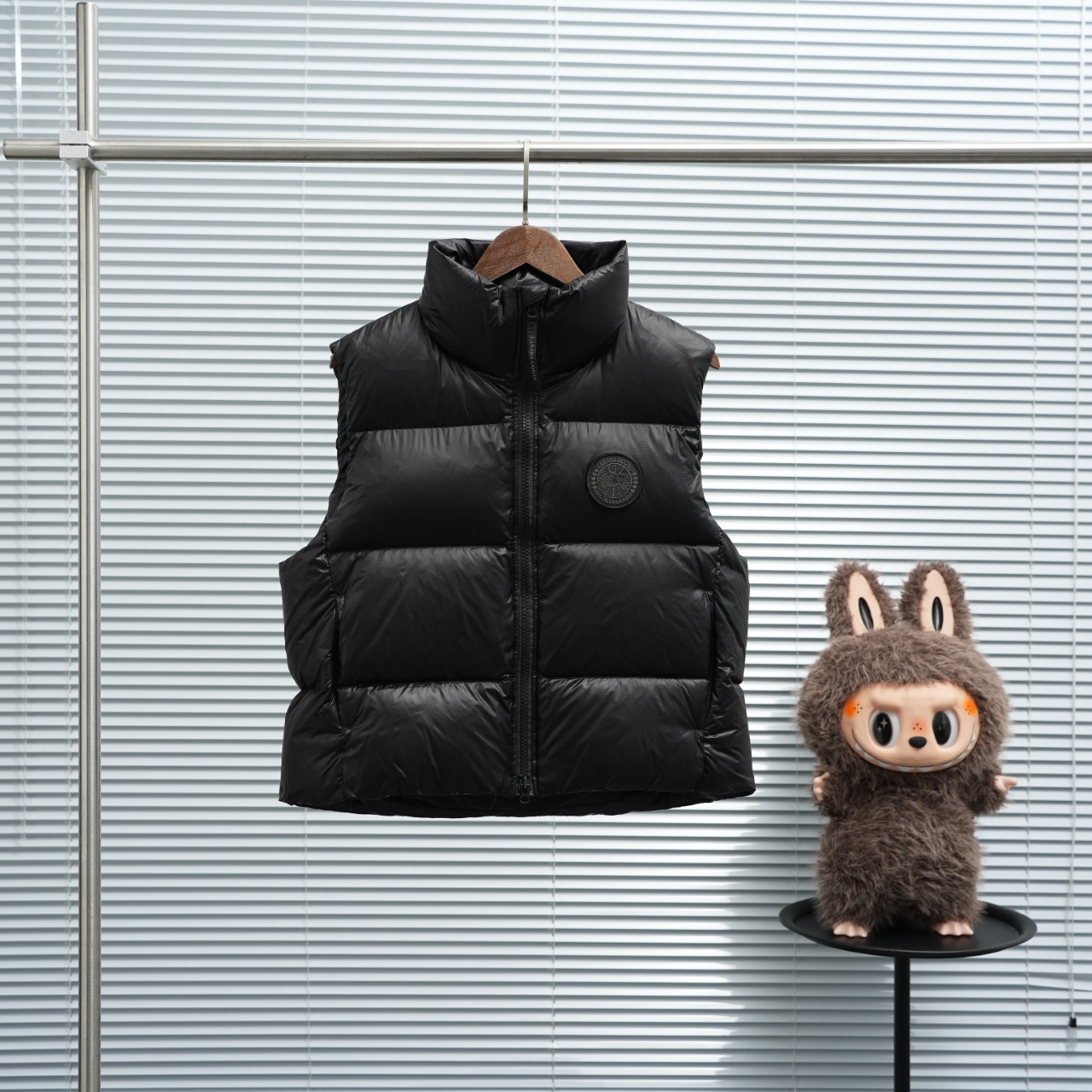 NO:614600,New model 2257 big goose vest black (black label), alexander wang19860909上新 新款 2257款大鹅马甲 黑色(黑标),,alexander wang,Men's clothing