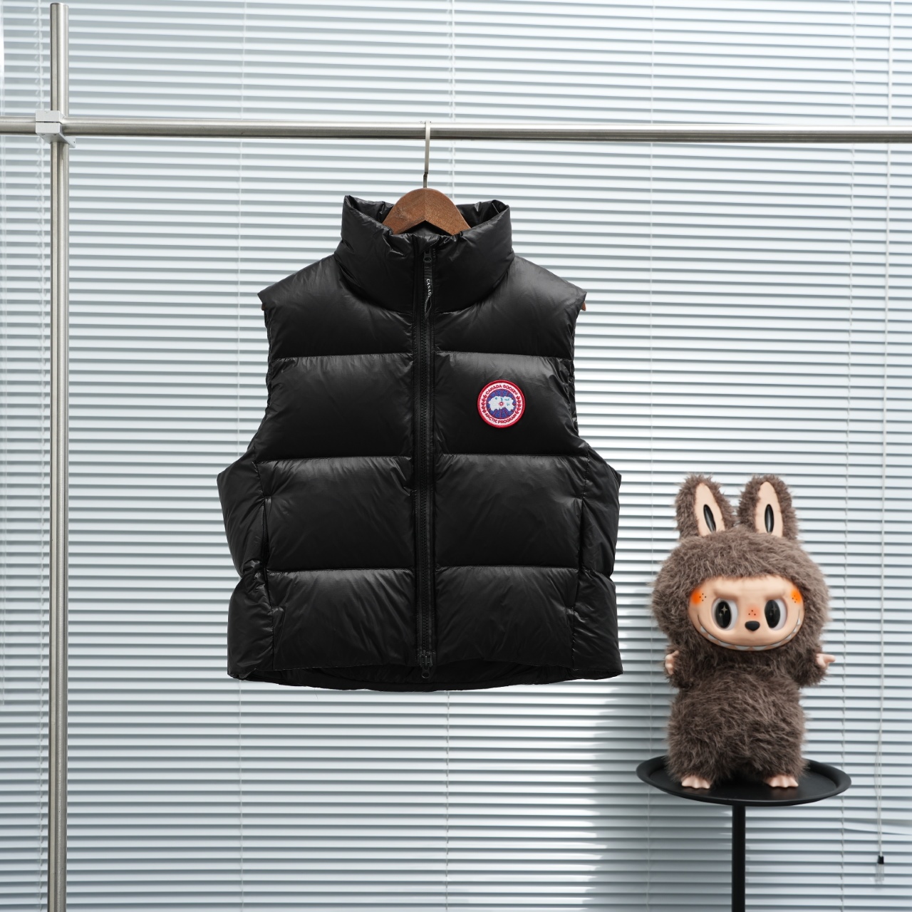NO:614604,New model 2257 big goose vest black (red label), alexander wang19860909上新 新款 2257款大鹅马甲 黑色(红标),,alexander wang,Men's clothing