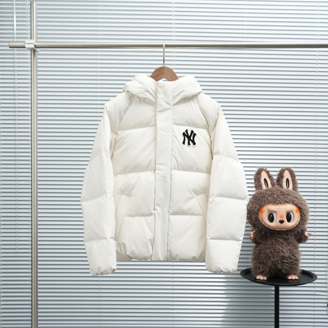 NO:599118,white,,alexander wang19860909白色,,alexander wang,Men's clothing