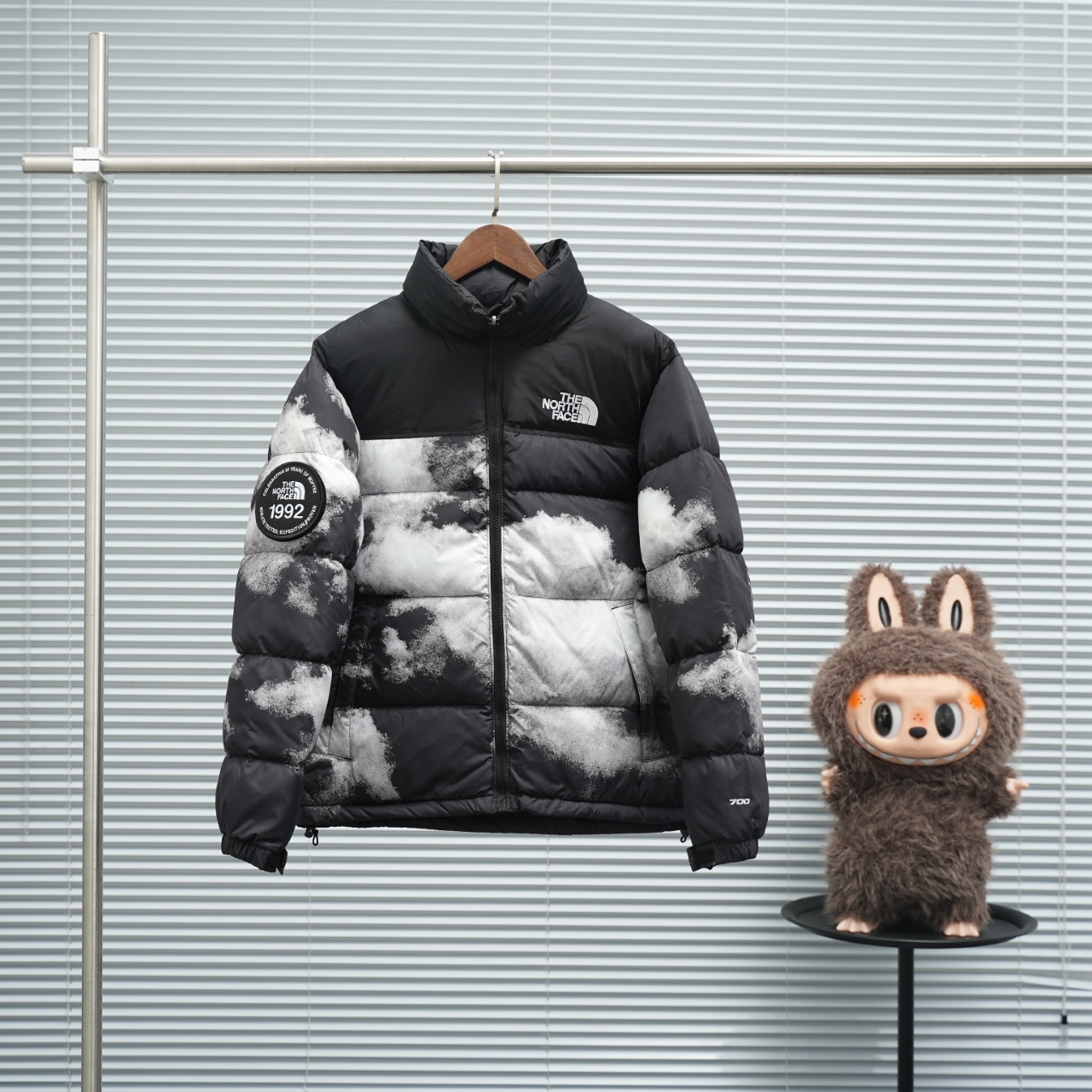 The North Face 1992 Badge Cloud Print Down Jacket - XS to 2XL 1 windows1761052176962 698940033393212903