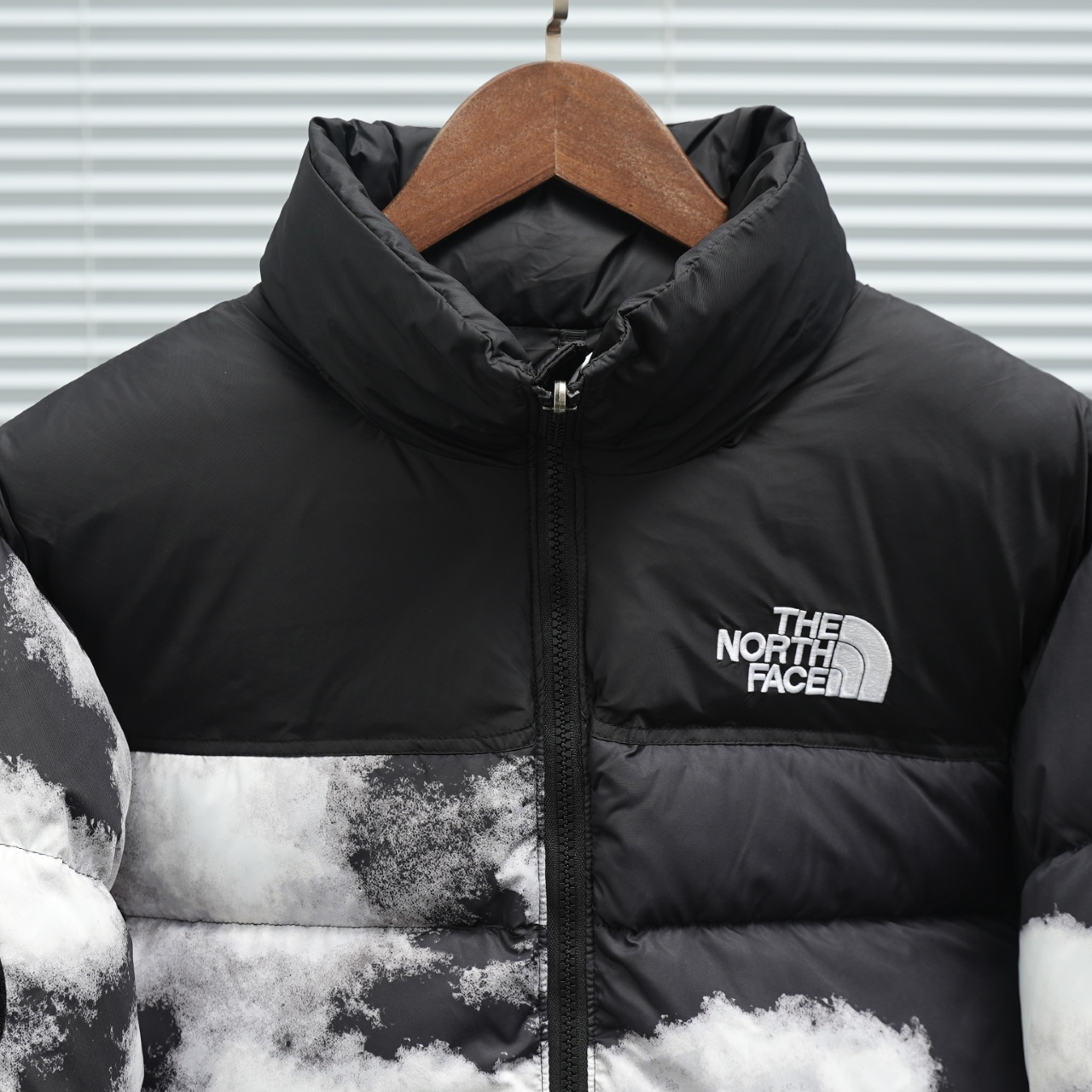 The North Face 1992 Badge Cloud Print Down Jacket - XS to 2XL 2 windows1761052176975 3475681421474942082