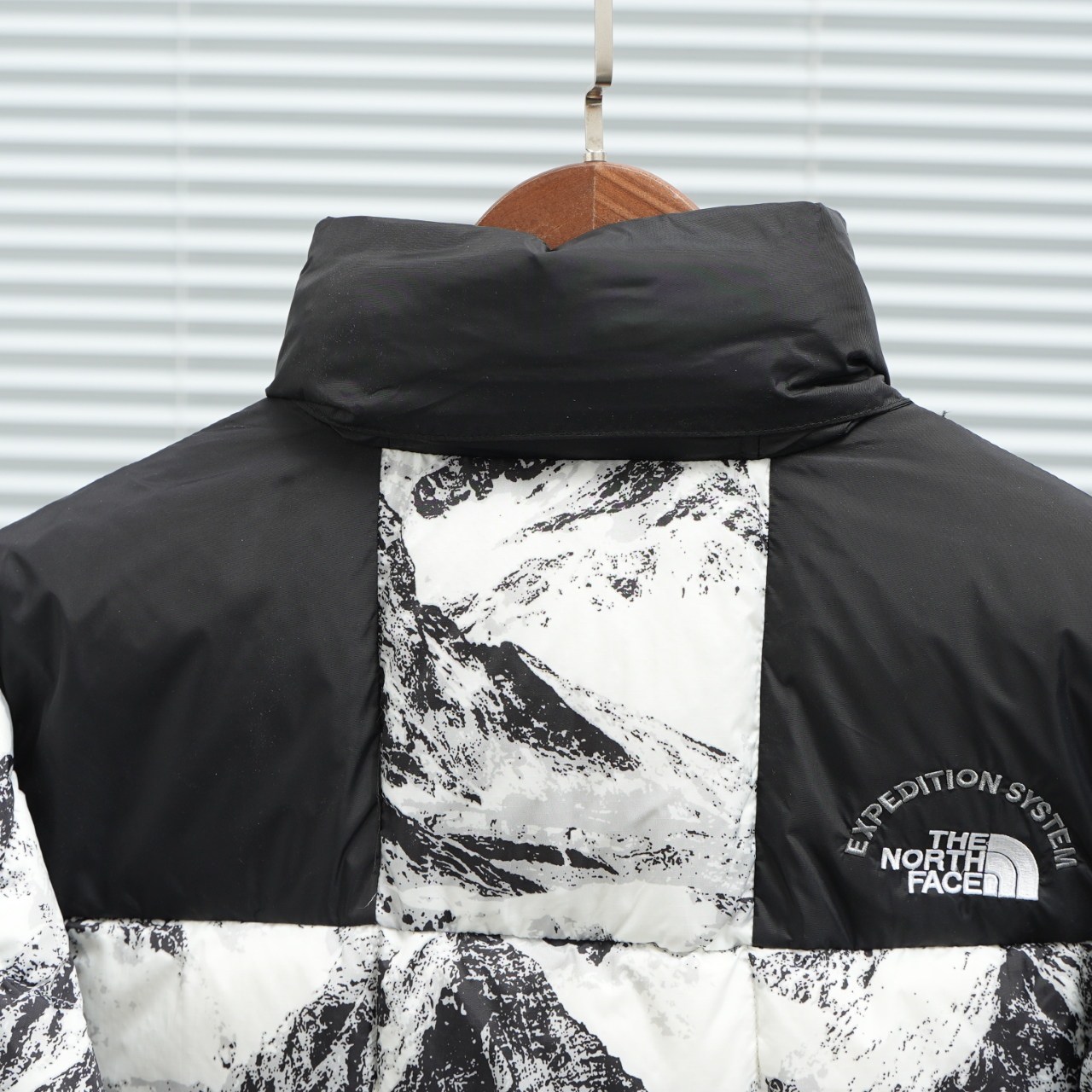 The North Face Snow Mountain 4th Generation Sleeve Patch Padded Jacket 6 windows1761191779357 16809926091220634236
