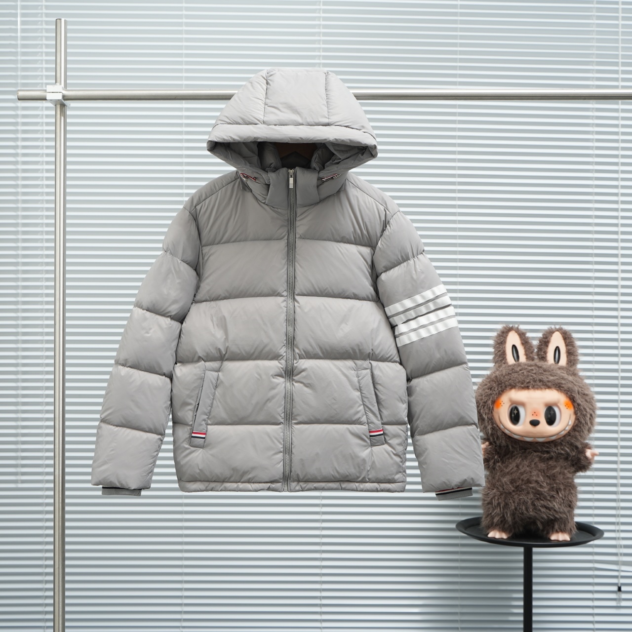 _die9sb_LGtBFjSrnoe9li209e4r5O6pdwme6rjQ