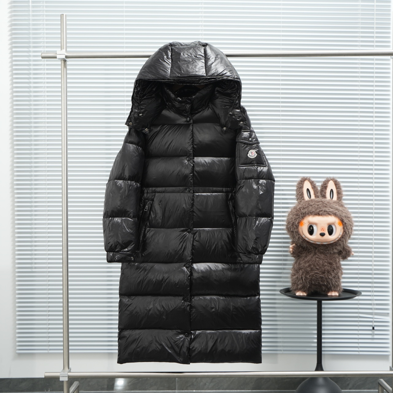 黑色
Moncler盟可睐|Cavettaz 长款防风夹克羽绒服 女款
尺码:1-4