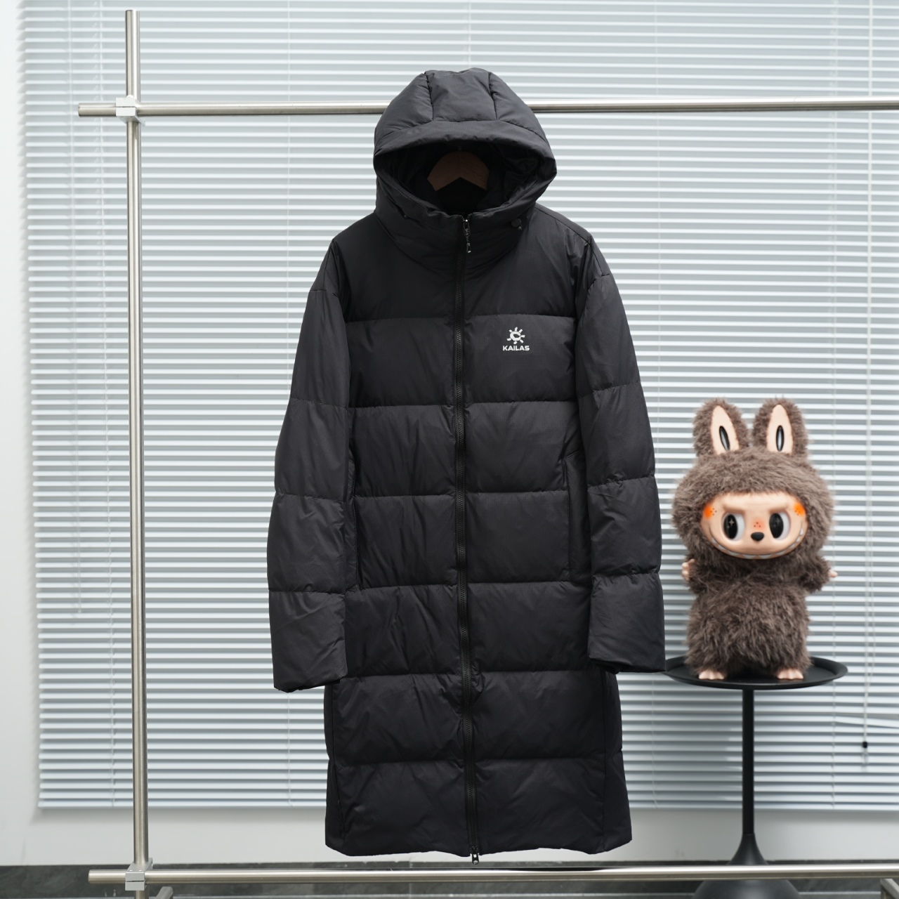 _dsR9s4ZKsvk3bS8bOybtnKlCoYVTSiIHHMrwVUA