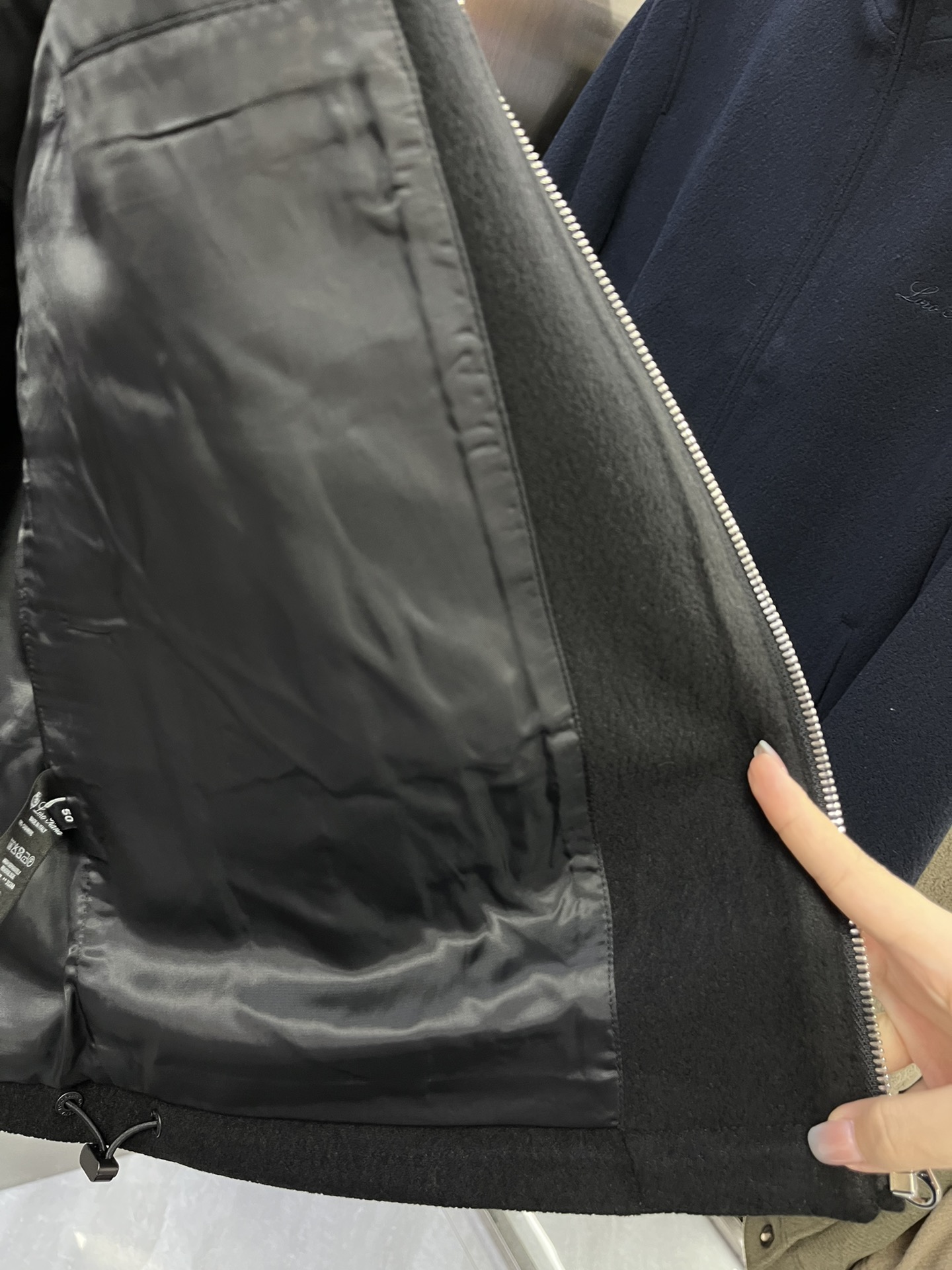“Custom Fabric Jacket with Clean Cut Design, Soft Texture, High Quality Materials in Black, Blue, Almond – Sizes 48-56” - 图片 8
