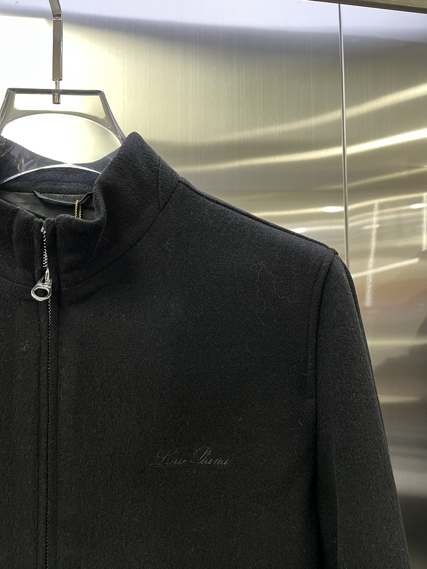 “Custom Fabric Jacket with Clean Cut Design, Soft Texture, High Quality Materials in Black, Blue, Almond – Sizes 48-56” - 图片 3
