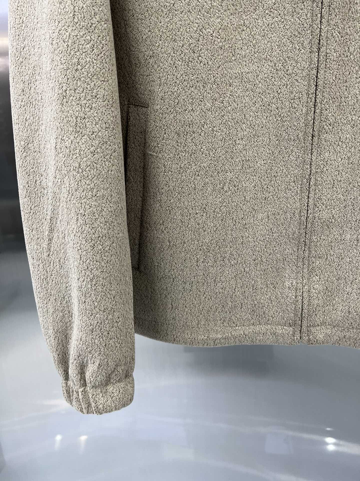 “High-End Custom Fabric Jacket with Clean Cut and Stereotyped Design in Black, Blue, Almond – Sizes 48-56” - 图片 6