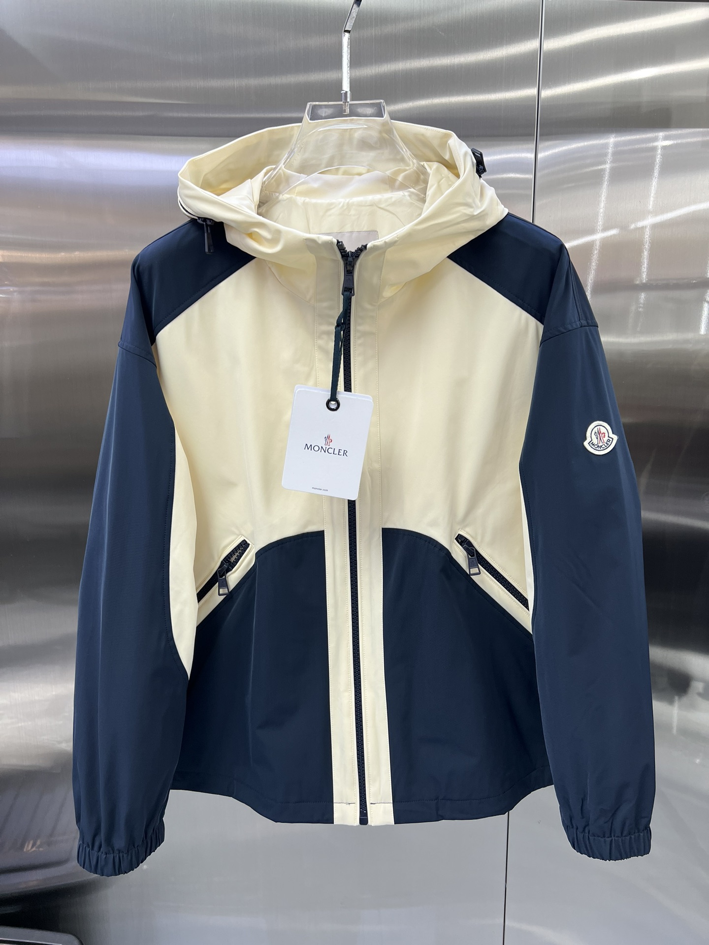 Moncler Jacket 07940