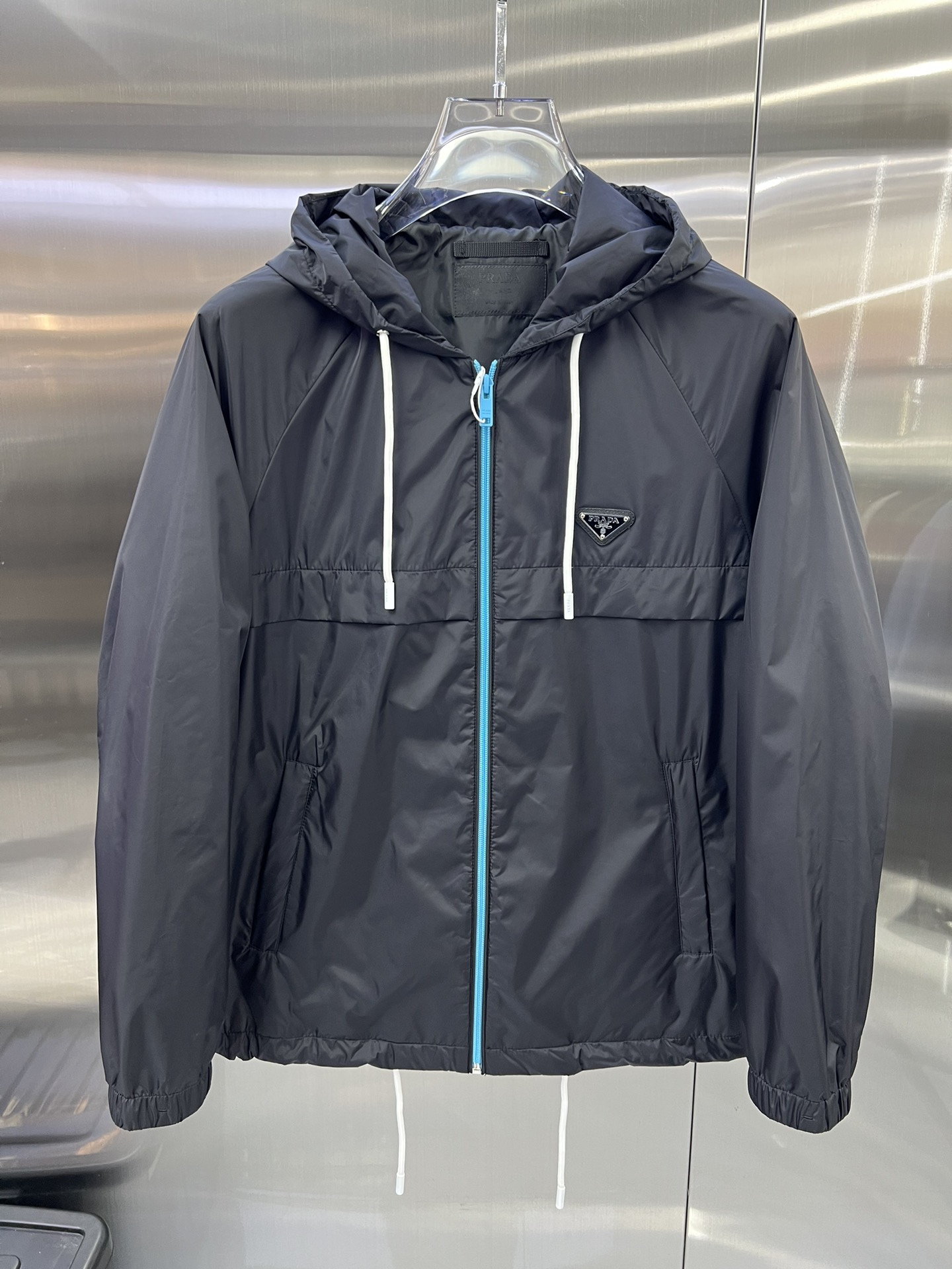 NO:495130,C43-Autumn new jacket Original 1:1 custom hardware accessories are fully imported and customized. Welcome to counter comparison. Super soft Super heavy fabric has a perfect fit. Pay attention to the super comfortable fabric. Exclusive model. Non-market goods. Same size for men and women. M1 XXXL 08,, jackets & coats, alexander wang19860909C43-秋款新款夹克 原版1:1订制五金配件全进口原版定制 欢迎专柜对比 超柔软 超级重面料做工杠杠的版型完美 注意面料超舒服 独家款 非市场货 男女同款尺码M一XXXL 08,,jackets & coats,alexander wang,Men's clothing