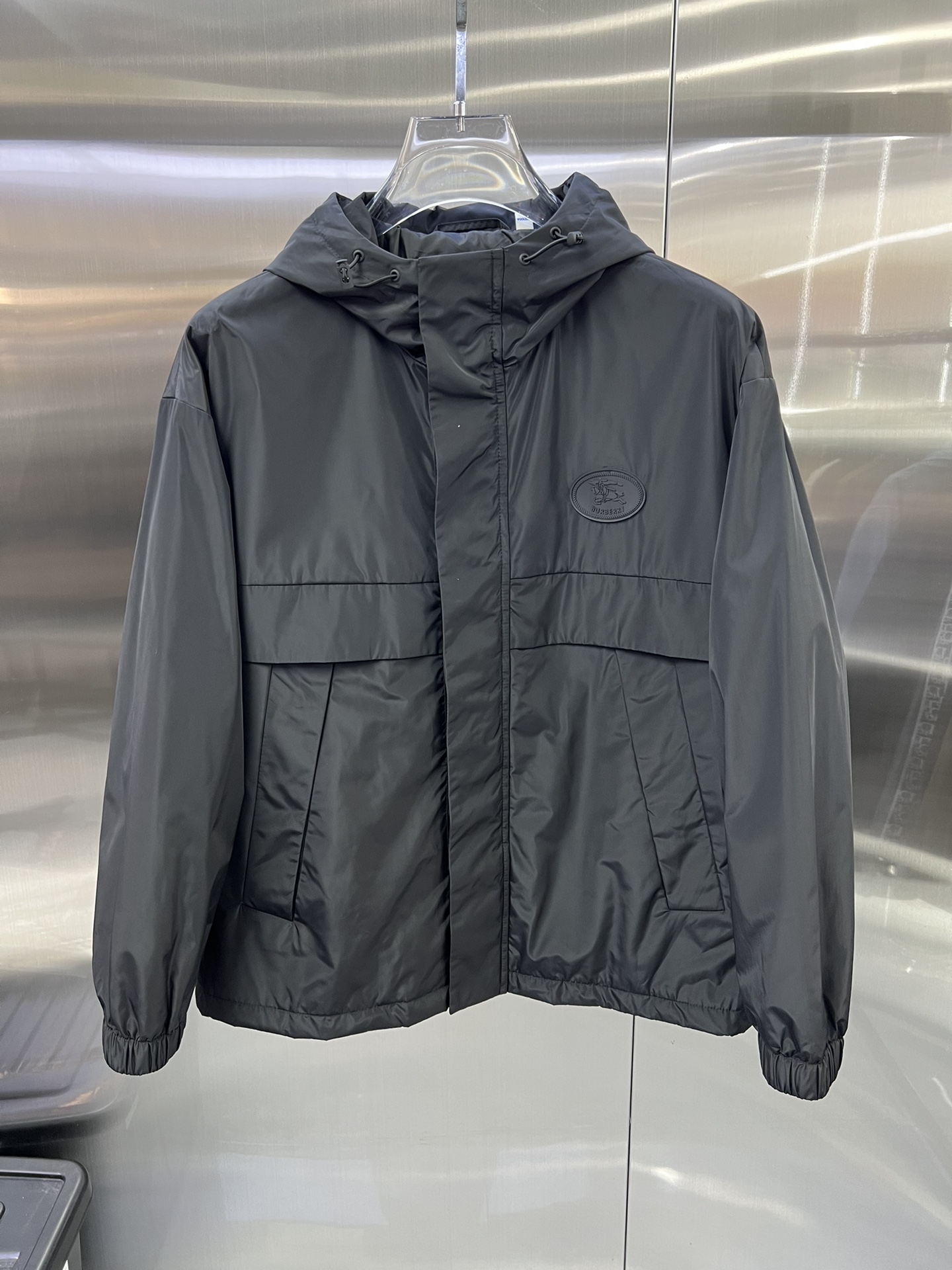 NO:495123,C44-Autumn new jacket Original 1:1 custom hardware accessories are fully imported and customized. Welcome to the counter comparison. Super soft Super heavy fabric has a perfect fit. Pay attention to the super comfortable fabric. Exclusive model. Non-market goods. Same size for men and women. M1 XXXL 08,, jackets & coats, alexander wang19860909C44-秋款新款夹克 原版1:1订制五金配件全进口原版定制 欢迎专柜对比 超柔软 超级重面料做工杠杠的版型完美 注意面料超舒服 独家款 非市场货 男女同款尺码M一XXXL 08,,jackets & coats,alexander wang,Men's clothing