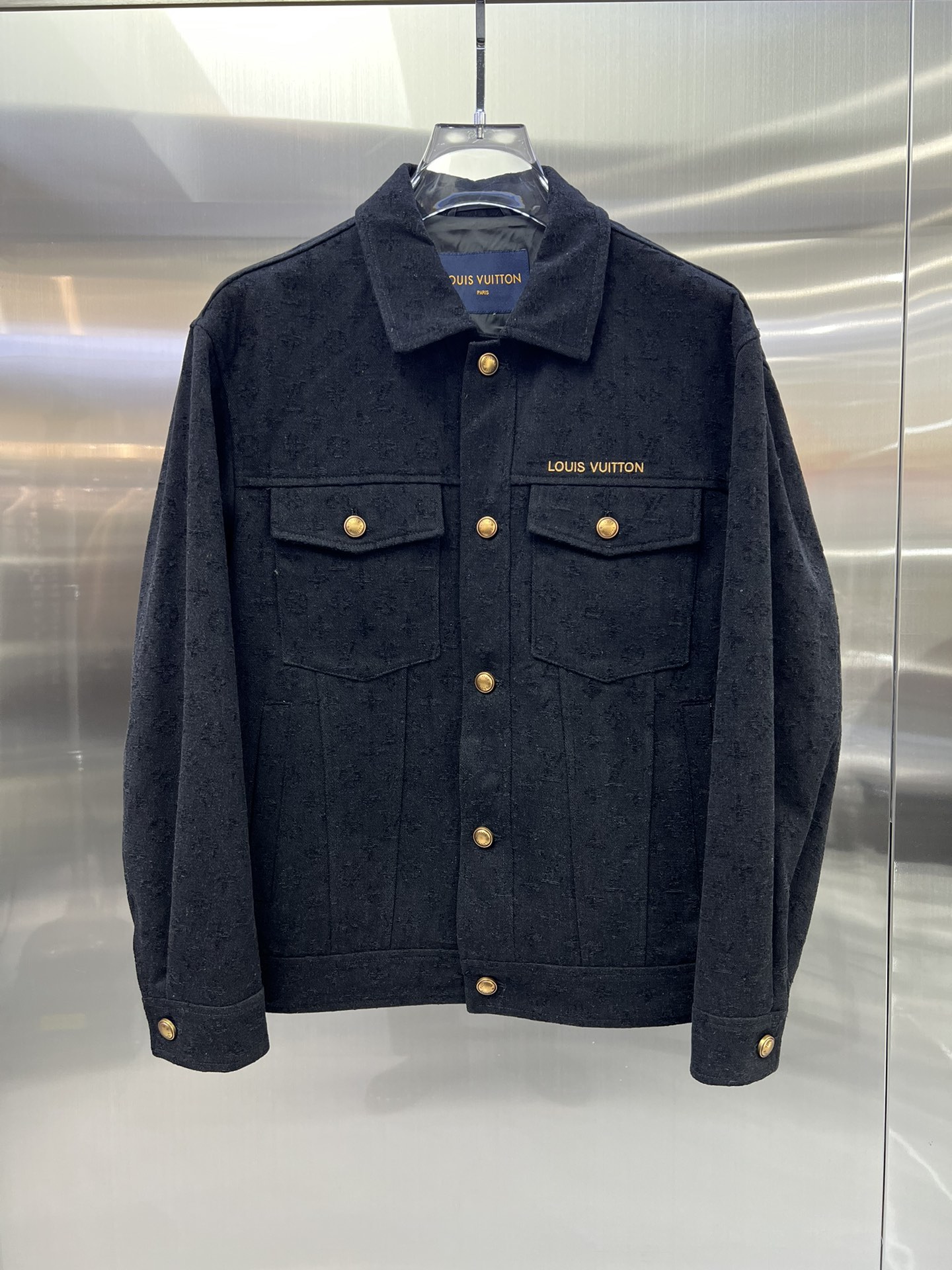 Veste Louis Vuitton Automne 2025 : Confort et Style Exceptionnels