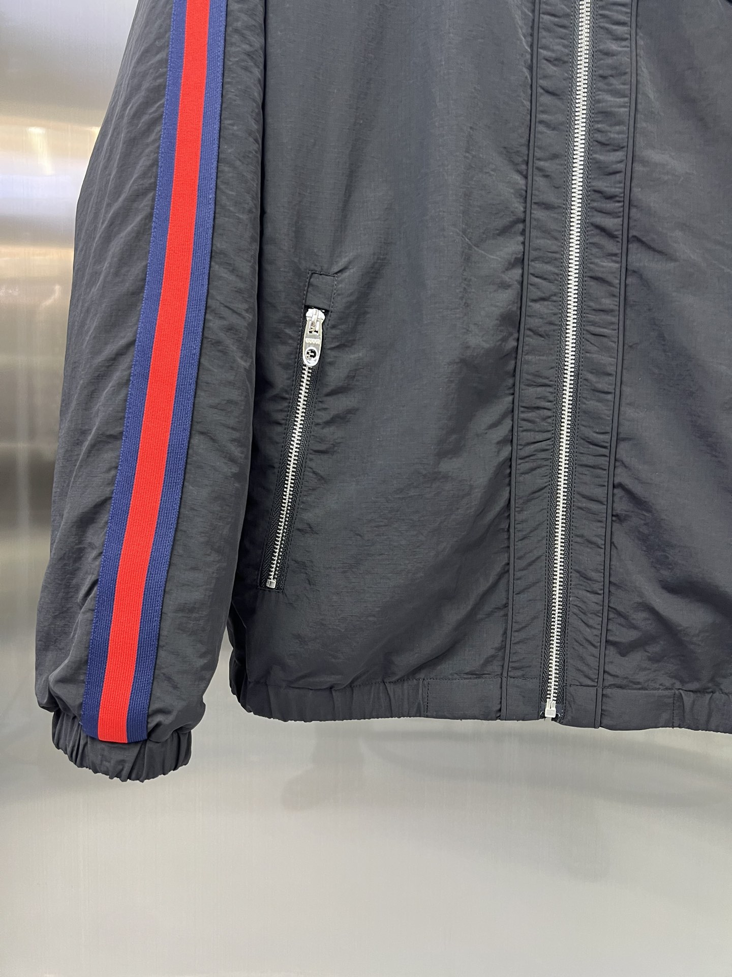 Gucci Men's Double-Faced Jacket - Iconic Design, Premium Quality 6 i1754884153 7559 2