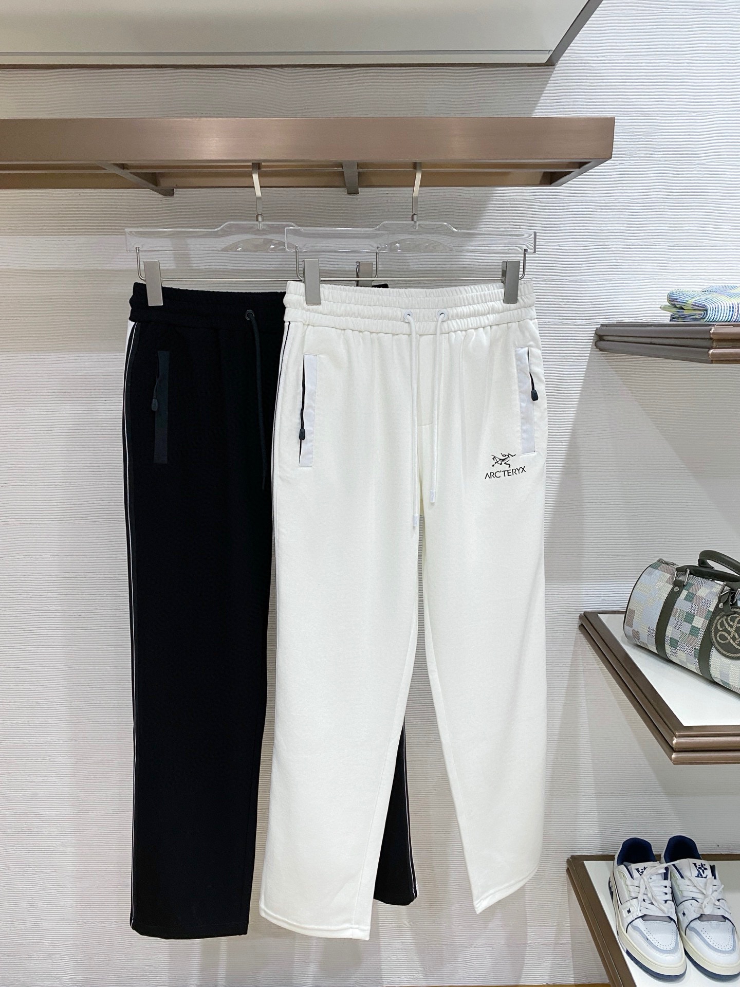 . 627285_290 627285_290