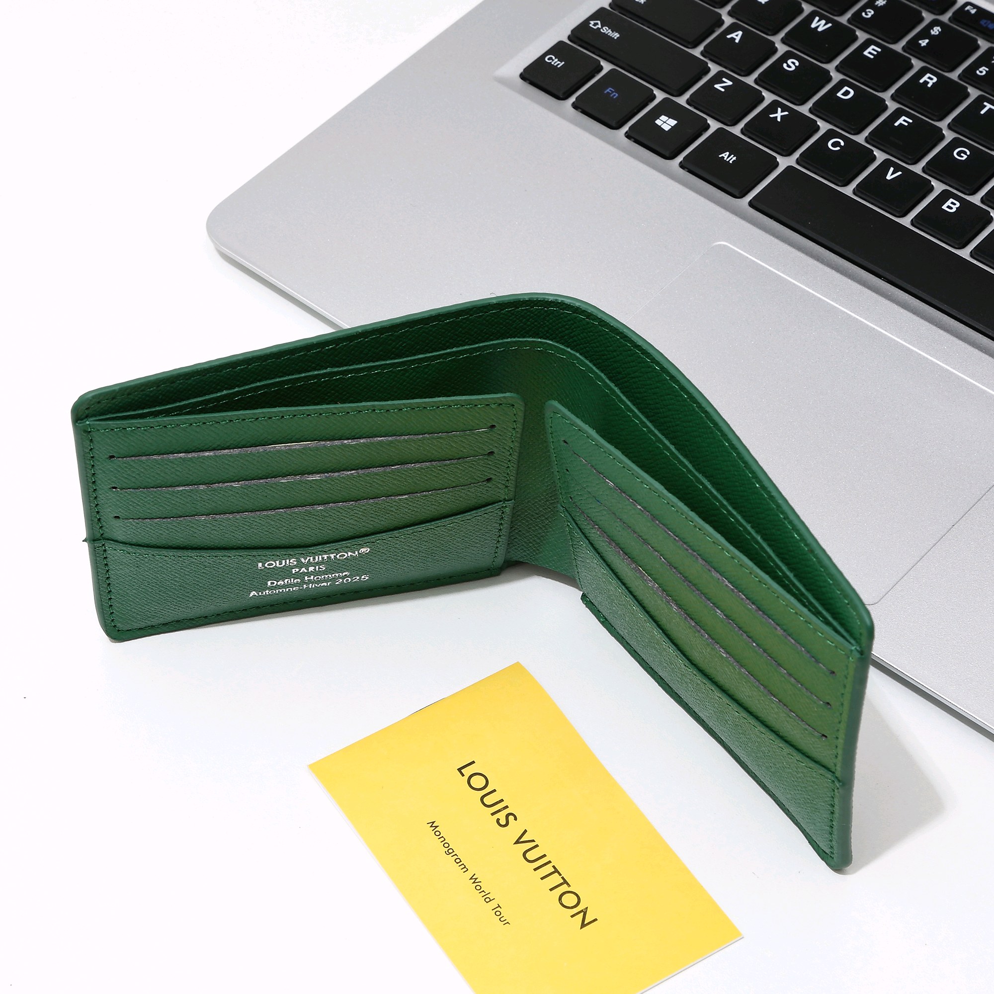 品牌：LV
货号：25986
颜色：橙色 绿色 白色 兰色