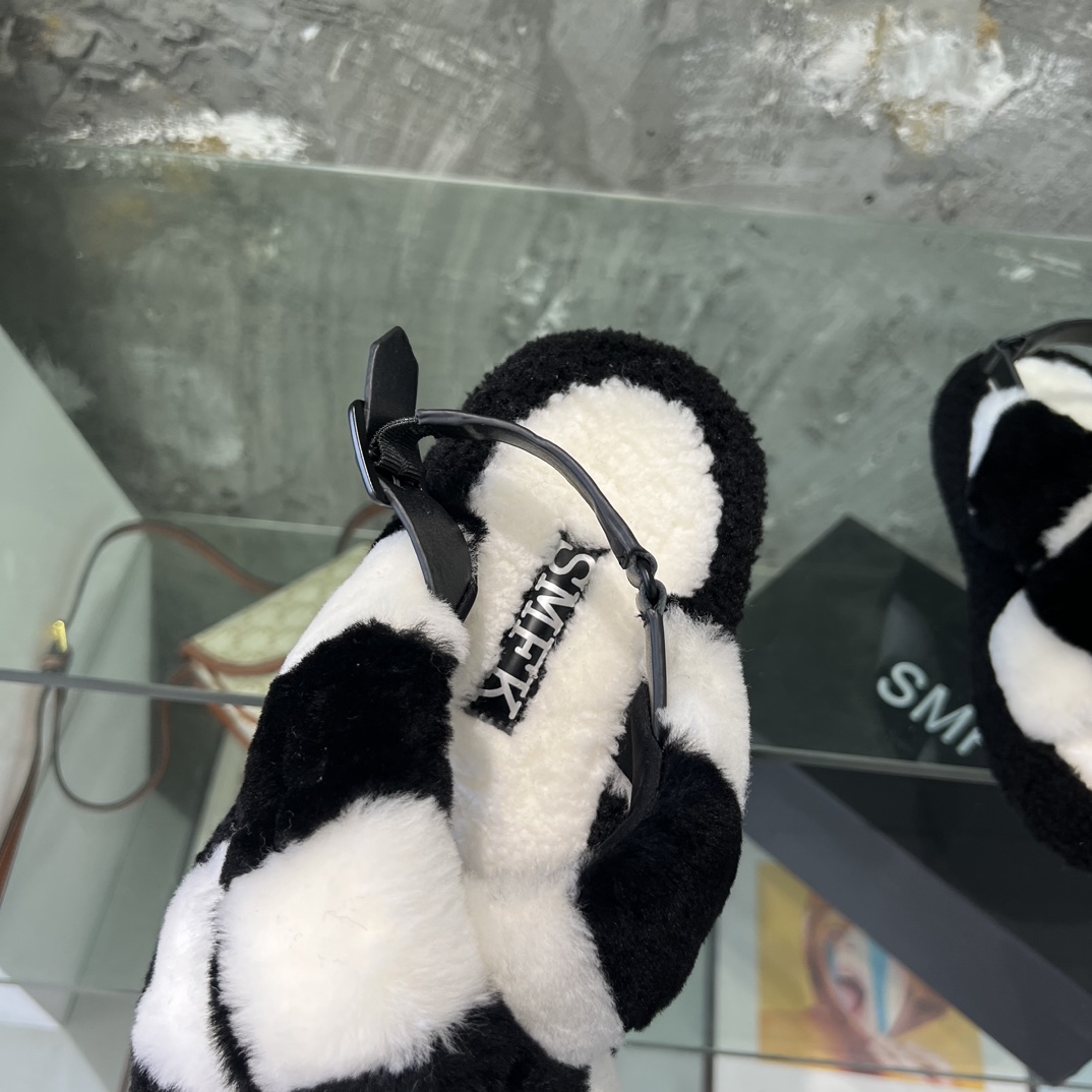 650 SFK, FURRY SANDALS WITH SOCKS AND CUTE, STYLISH DESIGNS. IT DOESN’T MAKE ANY MISTAKES - 图片 5