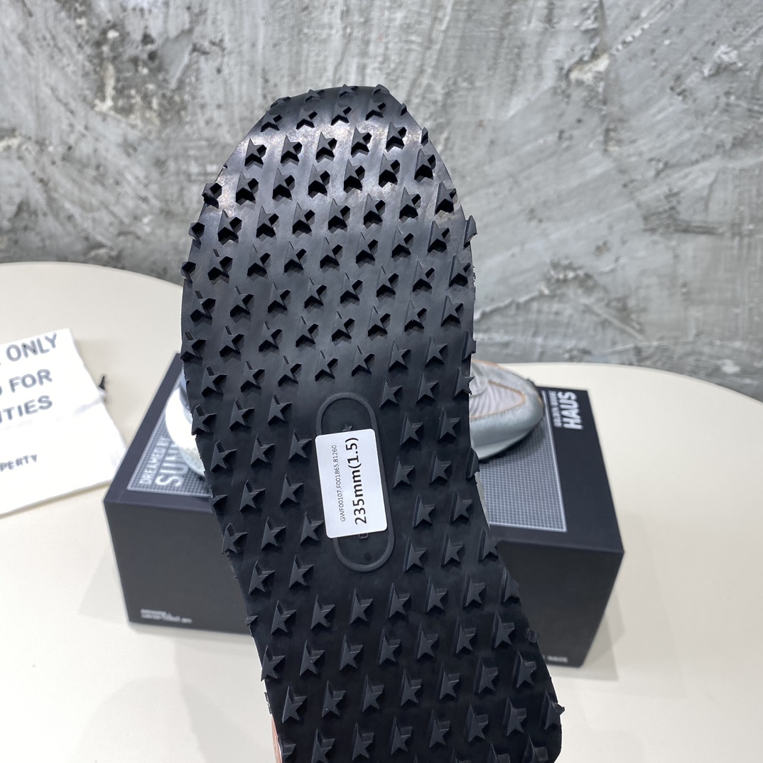 Golden Goose Recreational Sneakers by Chen Weithon: Comfortable, Light, and Stylish - 图片 9