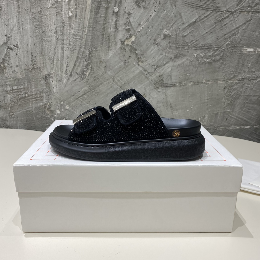 [McQueen Women