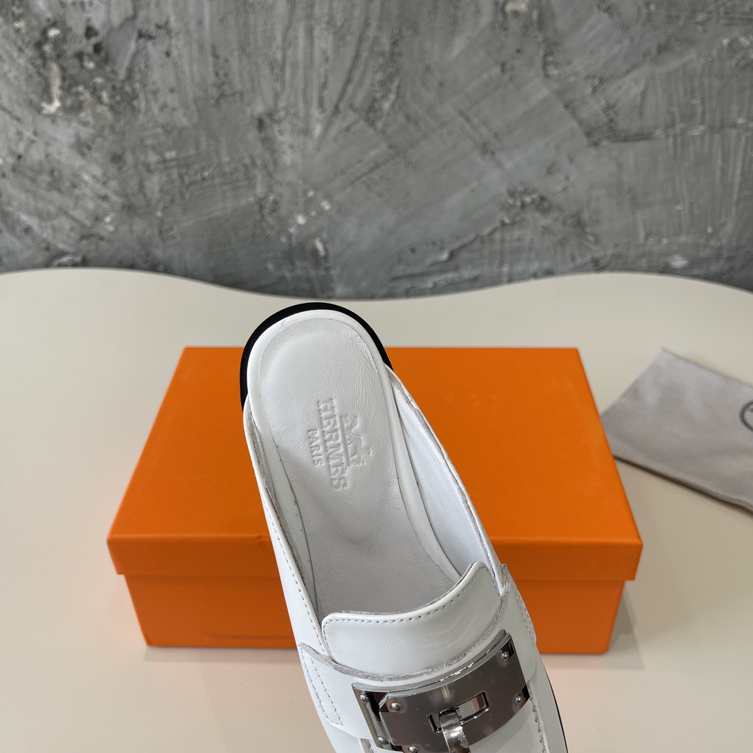 “New Arrival: Hermes SS24 Spring and Summer Shoes with Fine Italian Leather Details” - 图片 7